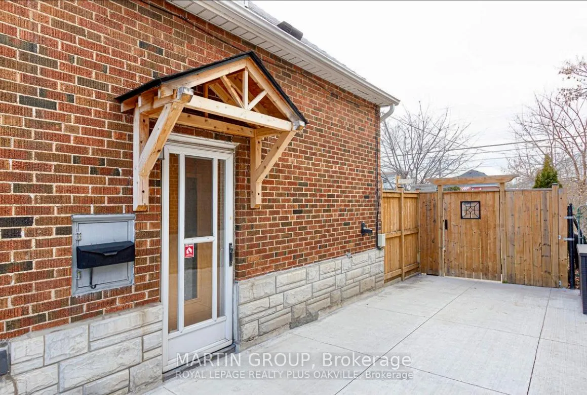 Photo 27 of 151 Rodgers Road, Hamilton, Bartonville — HOMEH