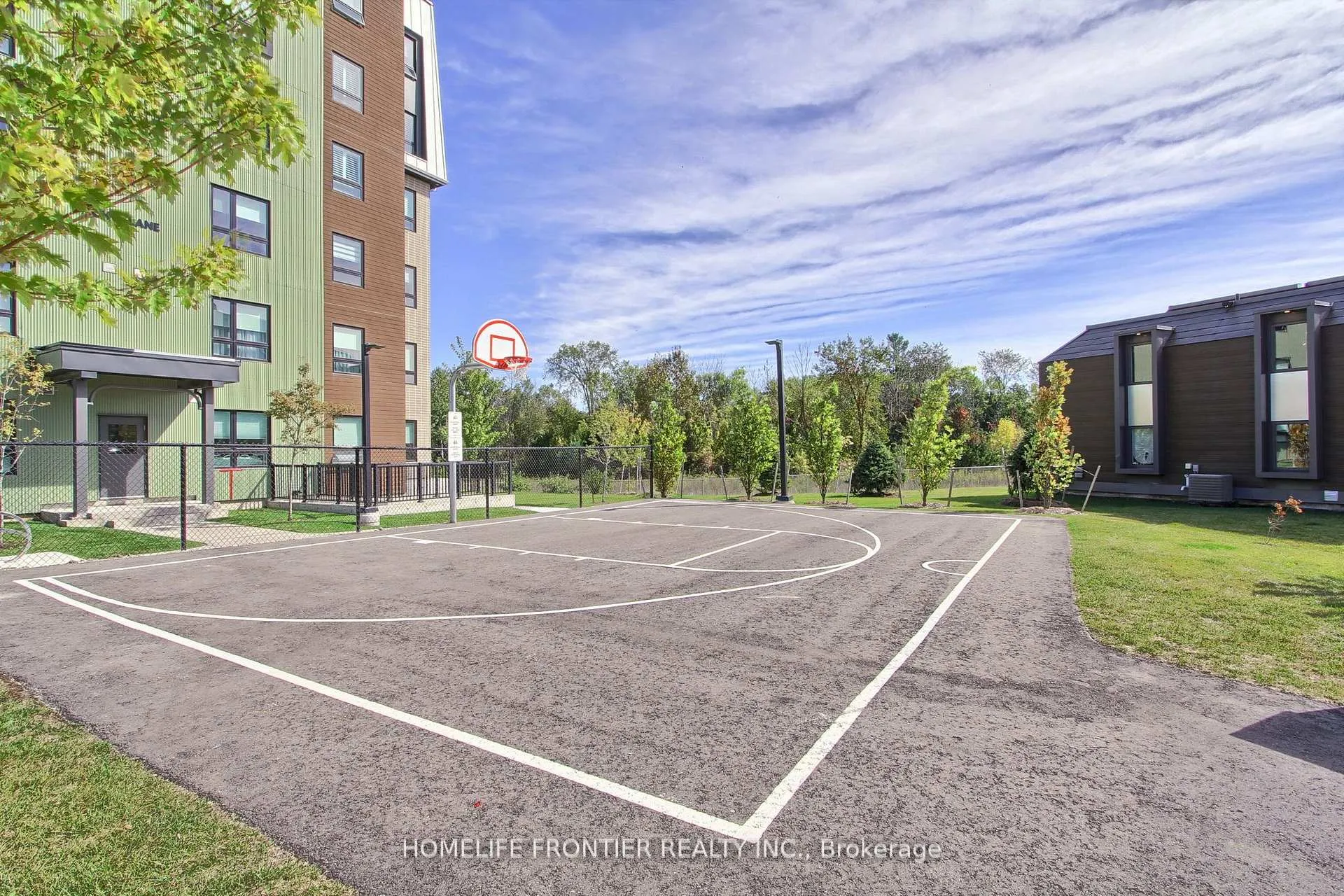 Photo 26 of Unit 318, 4 Spice Way, Barrie, Innis-Shore — HOMEH