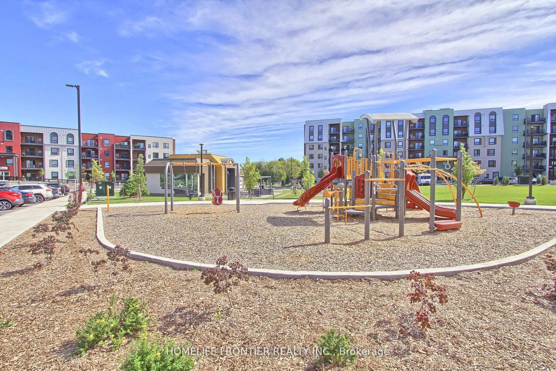 Photo 27 of Unit 318, 4 Spice Way, Barrie, Innis-Shore — HOMEH