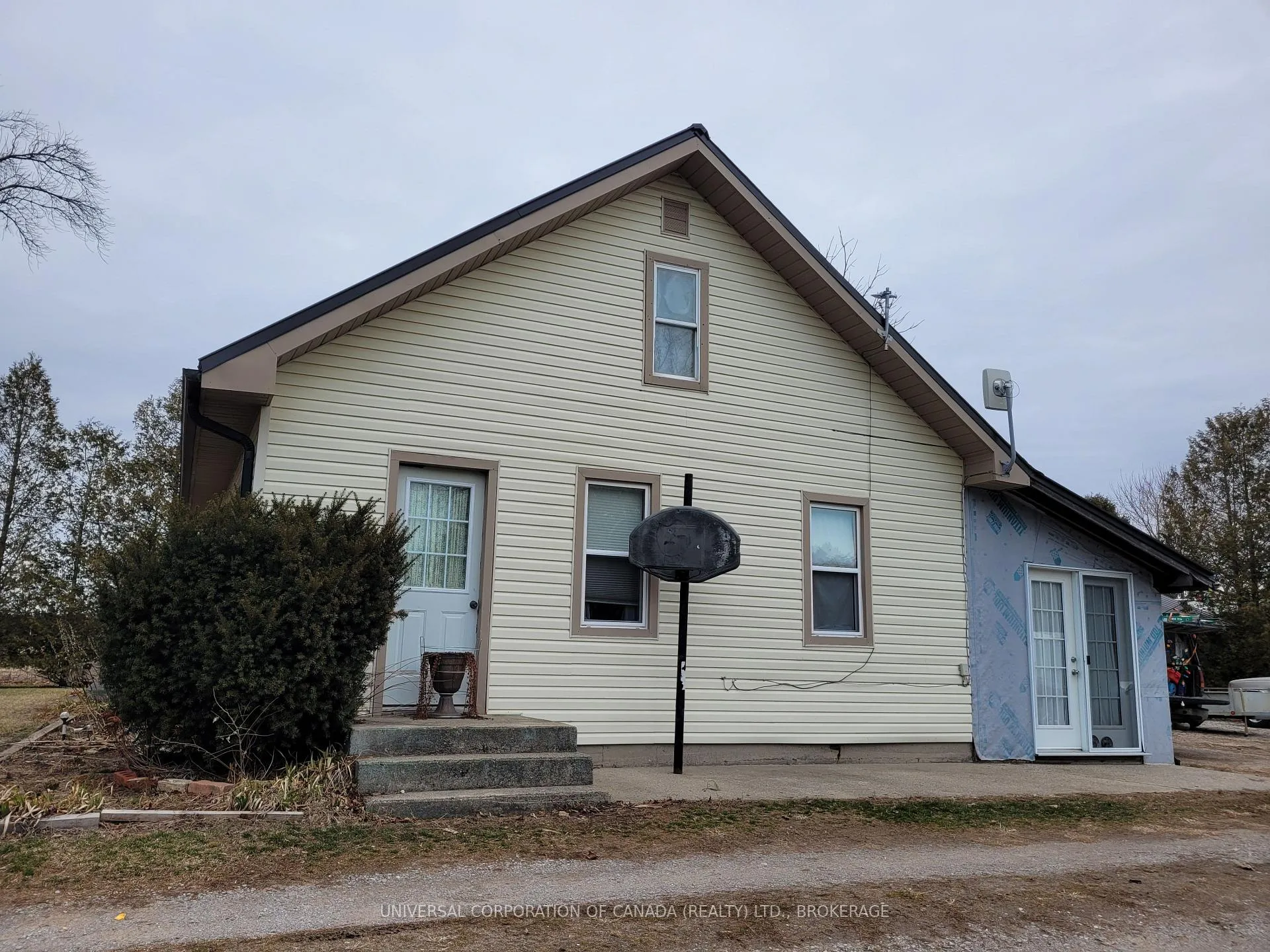 Photo 3 of 220 2nd Concession Road, Norfolk, Rural Houghton — HOMEH
