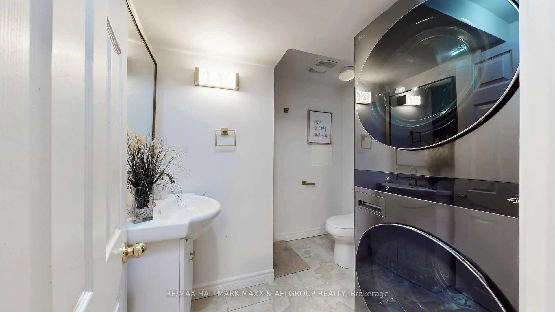 Photo 41 of 42 Devins Drive, Aurora, Aurora Heights — HOMEH