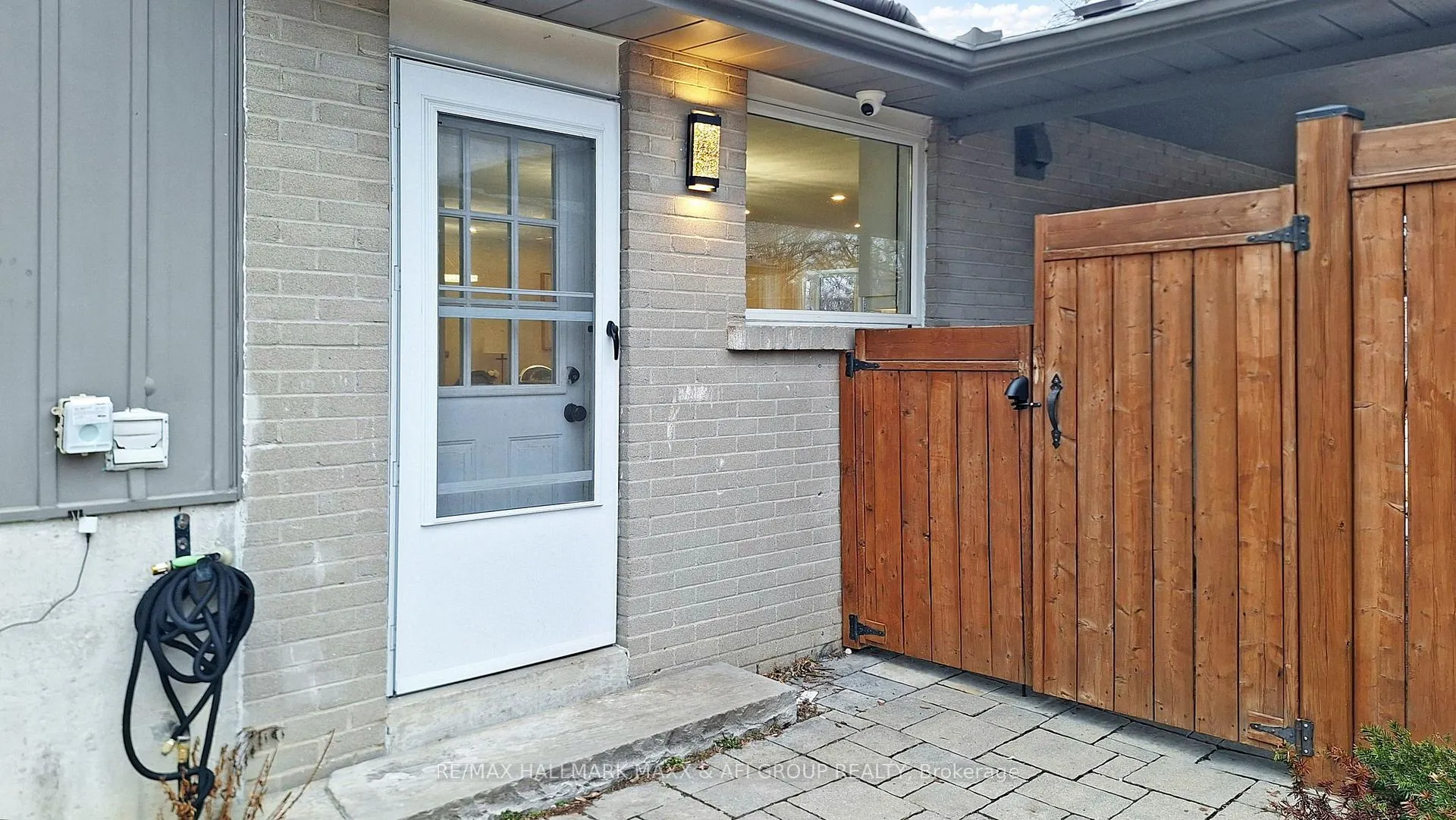 Photo 42 of 42 Devins Drive, Aurora, Aurora Heights — HOMEH