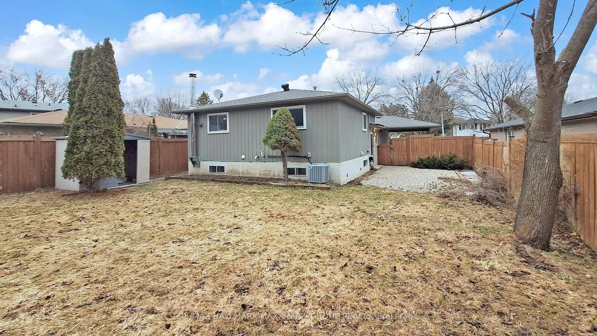 Photo 47 of 42 Devins Drive, Aurora, Aurora Heights — HOMEH