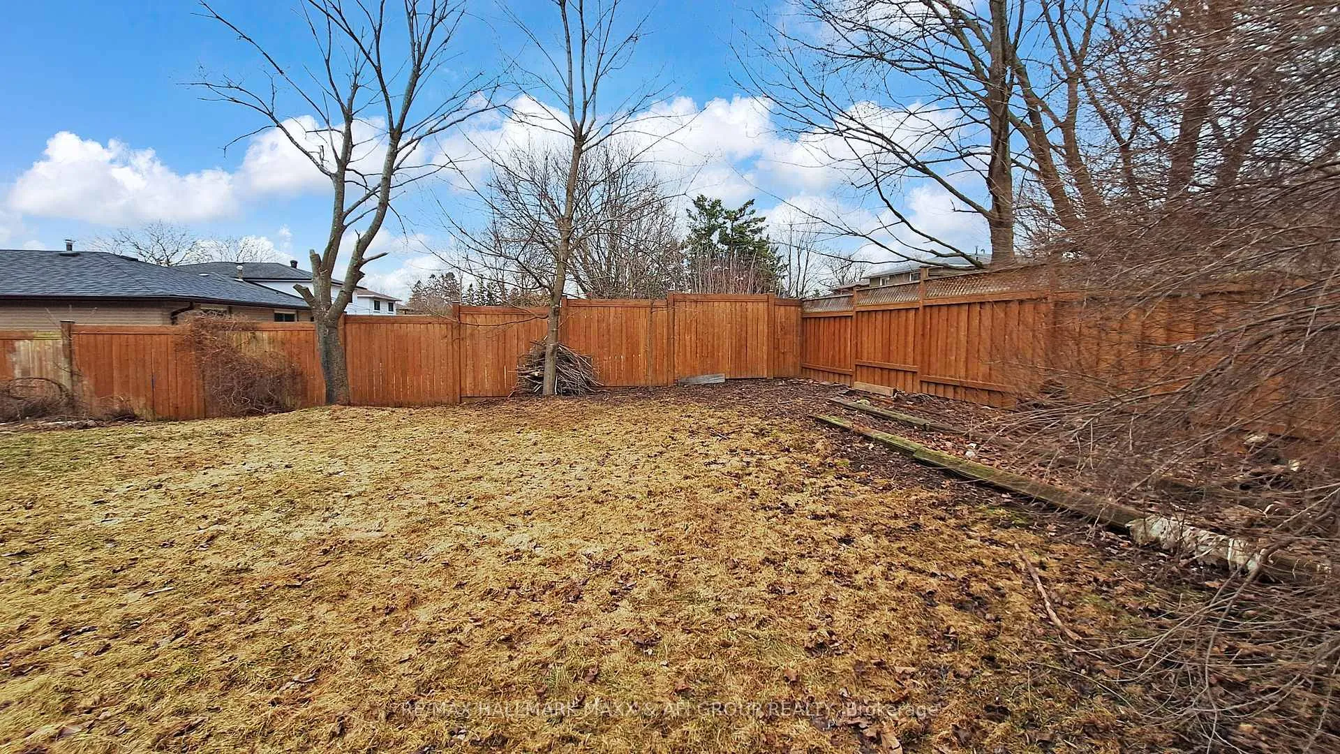 Photo 49 of 42 Devins Drive, Aurora, Aurora Heights — HOMEH