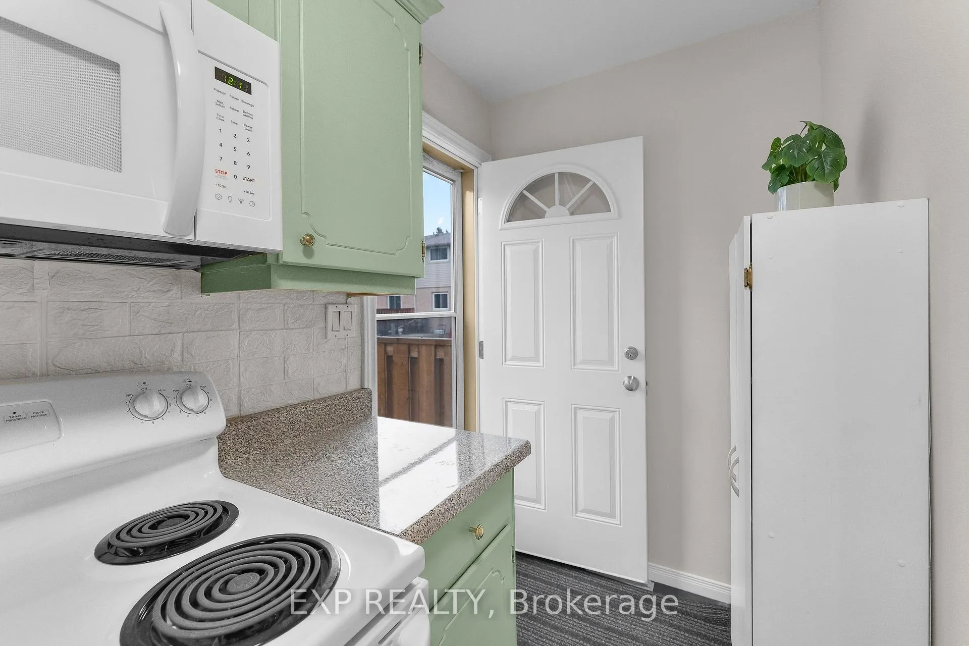 Photo 16 of Unit 19, 4215 Meadowvale Drive, Niagara Falls, Morrison — HOMEH