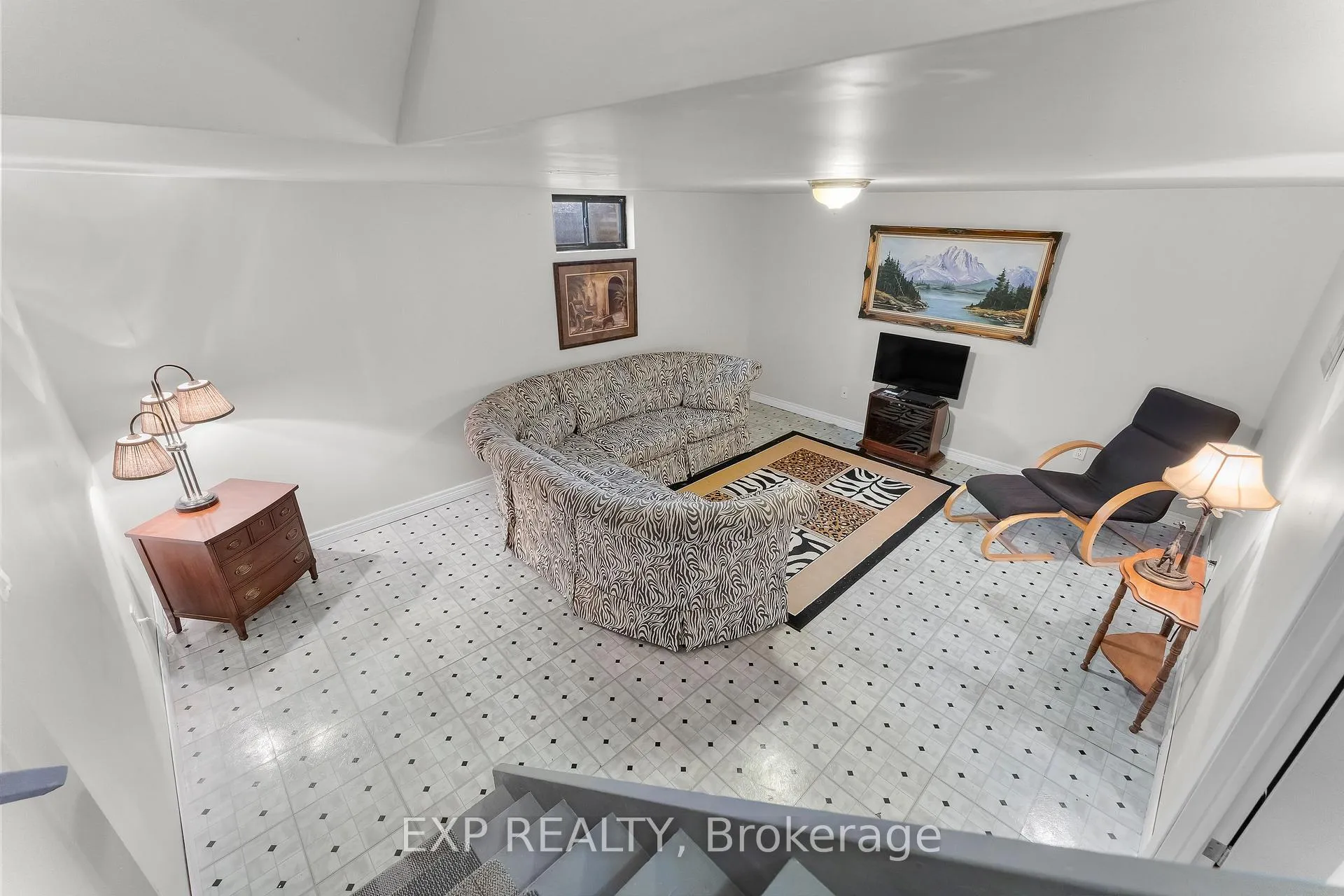 Photo 23 of Unit 19, 4215 Meadowvale Drive, Niagara Falls, Morrison — HOMEH