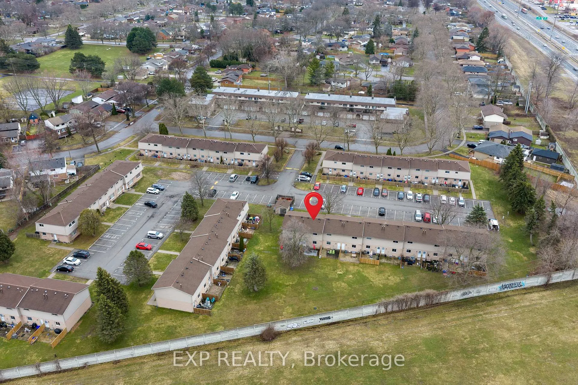 Photo 32 of Unit 19, 4215 Meadowvale Drive, Niagara Falls, Morrison — HOMEH