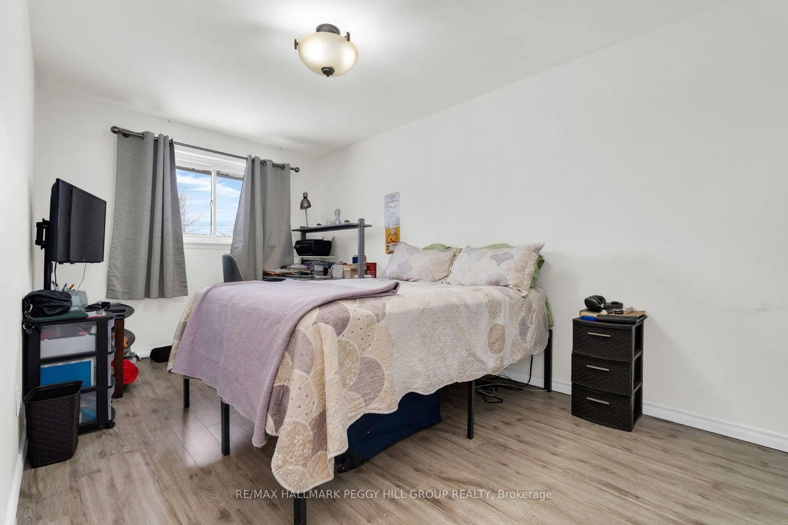 Photo 7 of Unit Upper, 53 Sanford Street, Barrie, Sanford — HOMEH