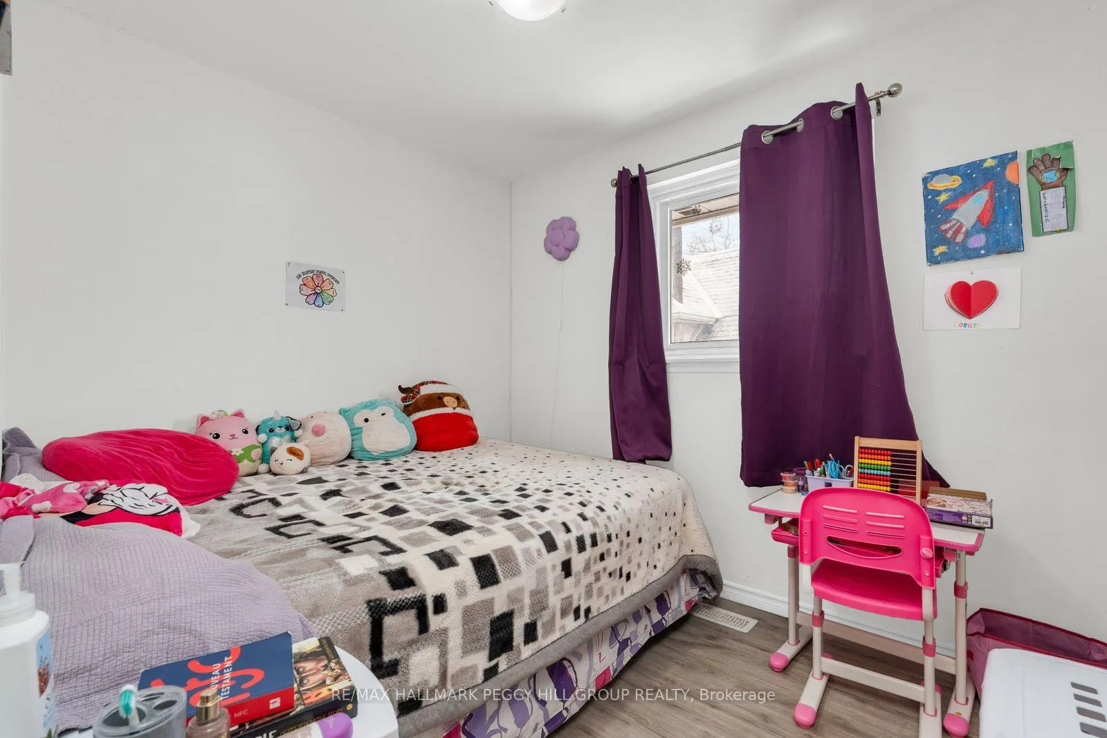 Photo 8 of Unit Upper, 53 Sanford Street, Barrie, Sanford — HOMEH