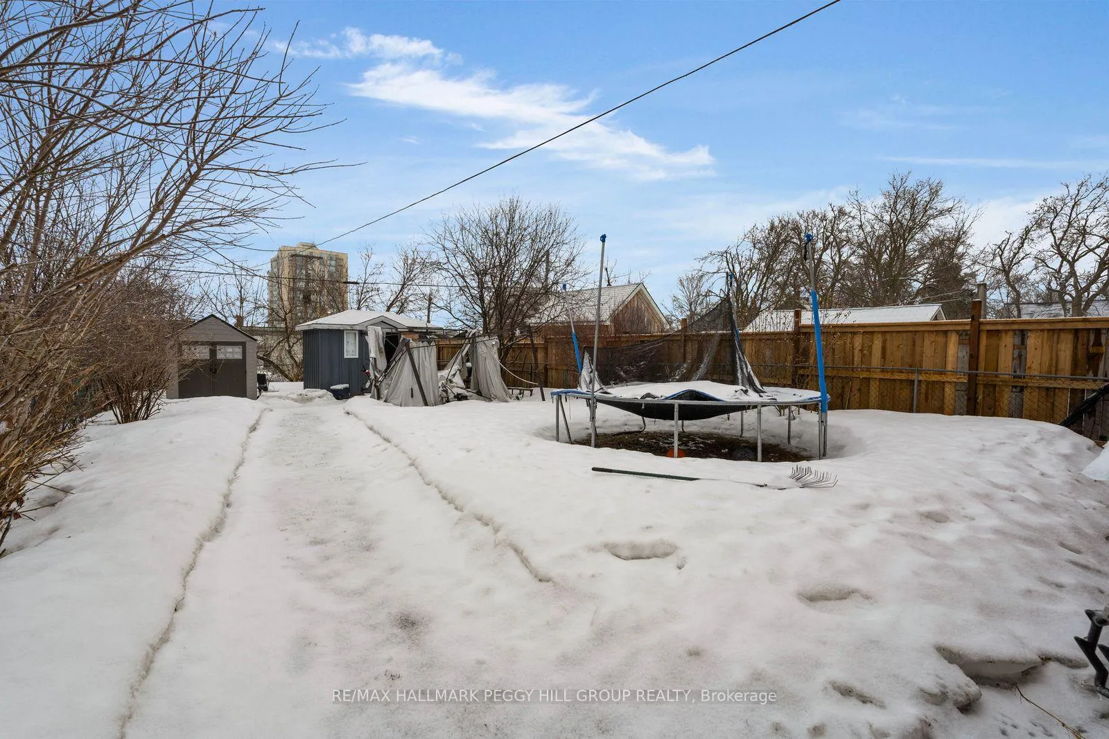 Photo 12 of Unit Upper, 53 Sanford Street, Barrie, Sanford — HOMEH
