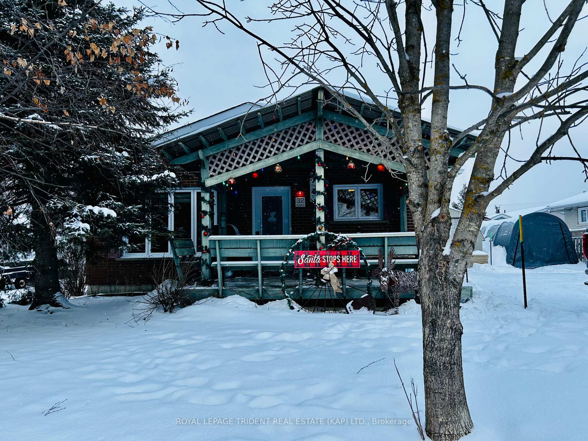 Photo 1 of 32 Downs Avenue, Kapuskasing — HOMEH