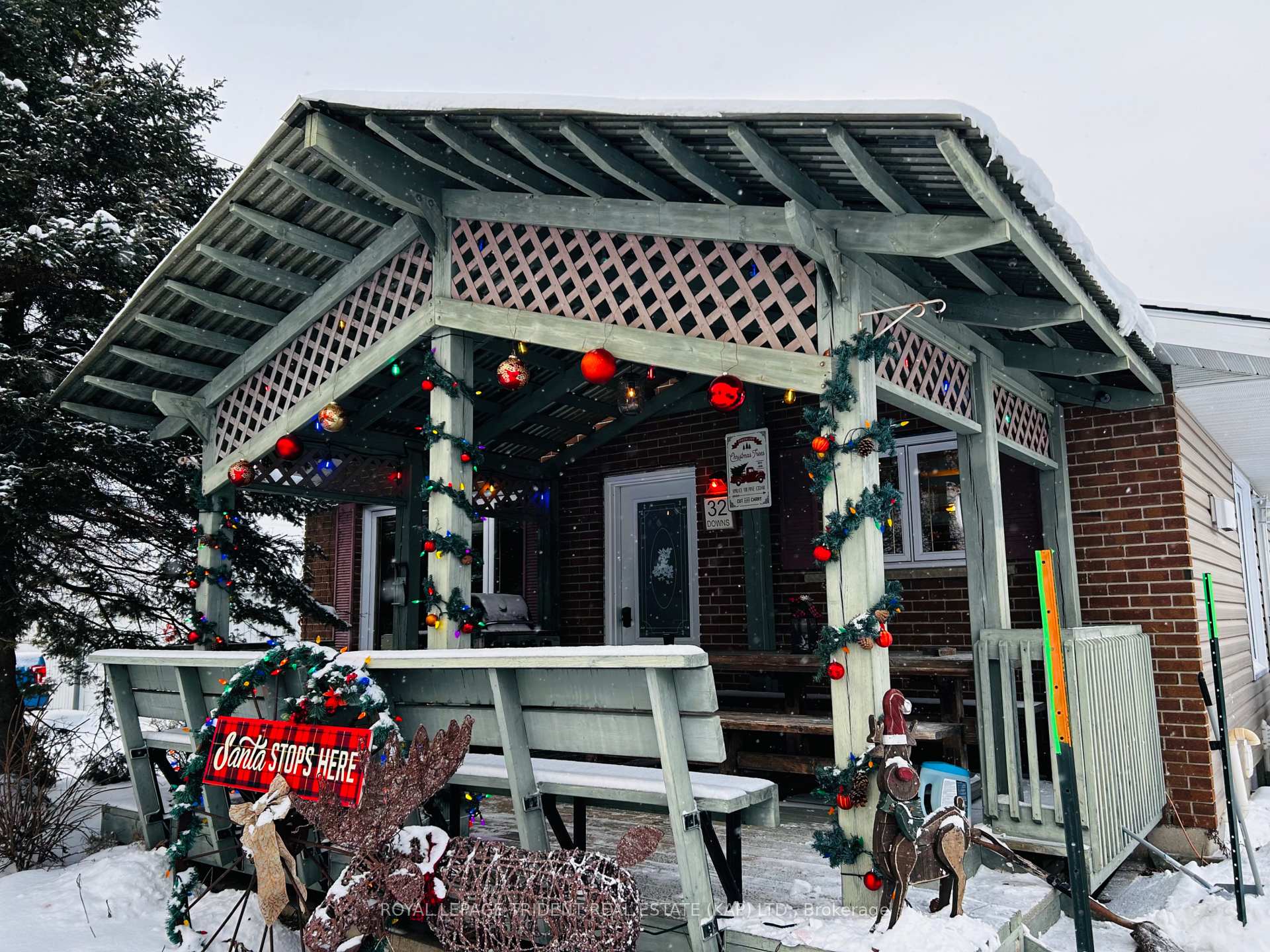 Photo 2 of 32 Downs Avenue, Kapuskasing — HOMEH