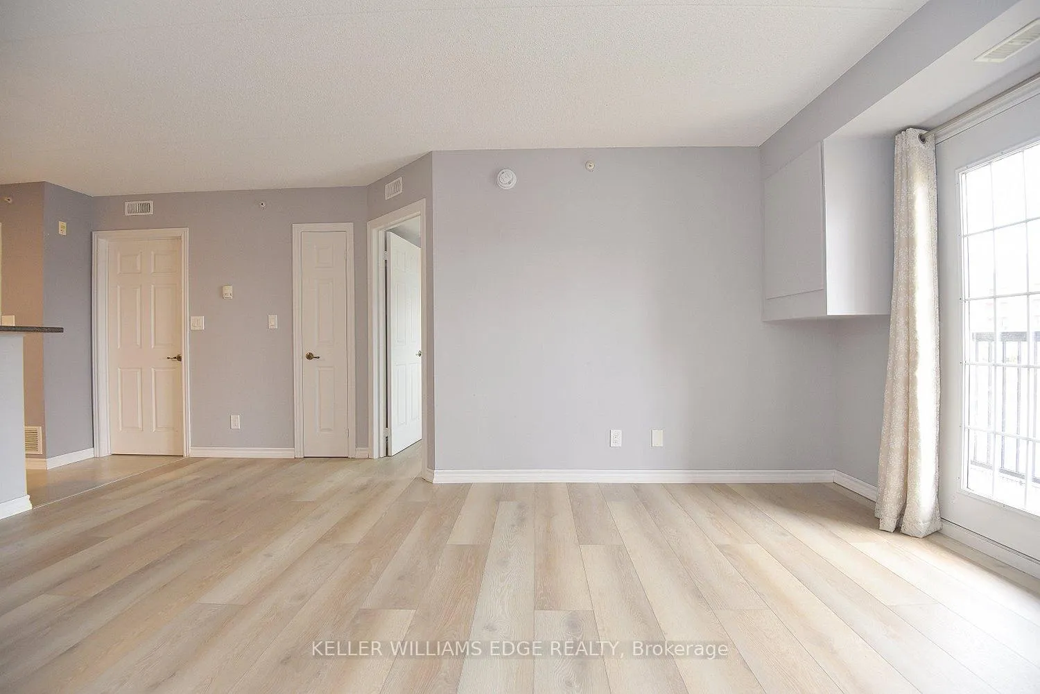 Photo 8 of Unit 203, 2045 Appleby Line, Burlington, Uptown — HOMEH