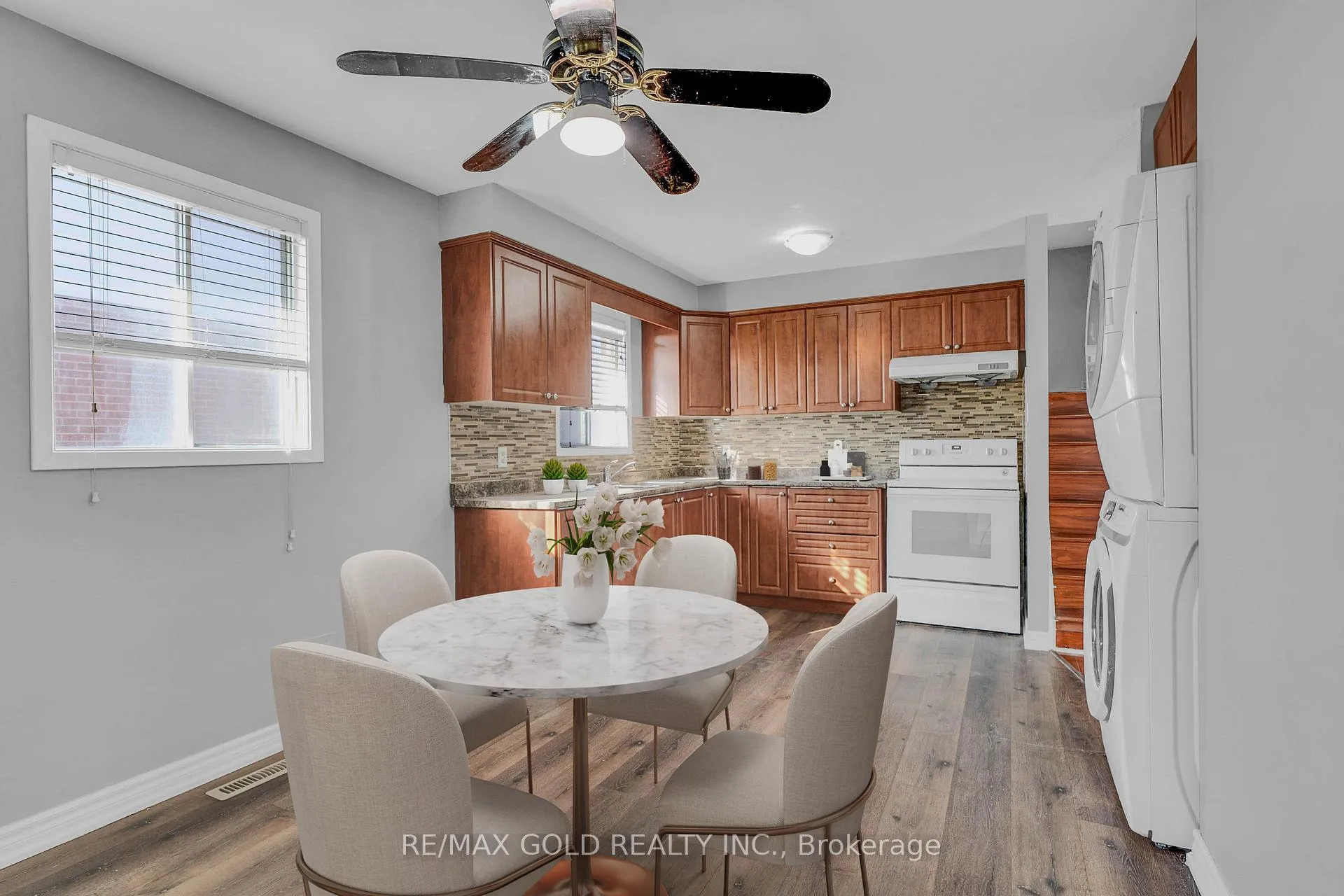 Photo 15 of 74 Radford Drive, Brampton, Brampton North — HOMEH