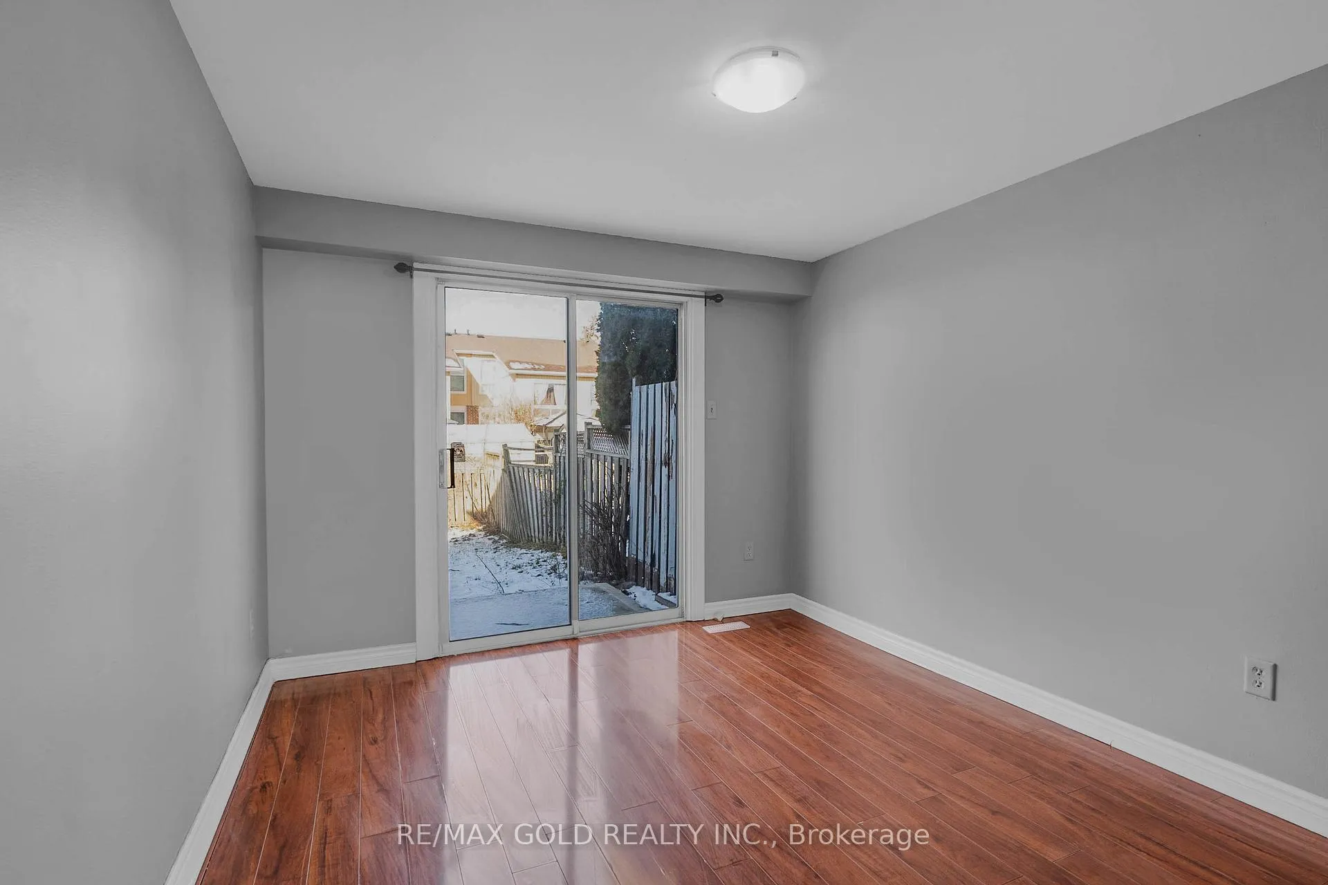 Photo 28 of 74 Radford Drive, Brampton, Brampton North — HOMEH