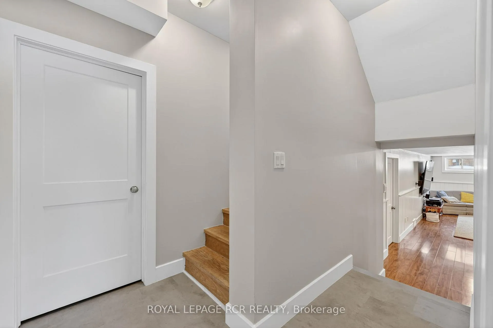 Photo 21 of 18 Westvale Drive, Bracebridge, Monck (Bracebridge) — HOMEH