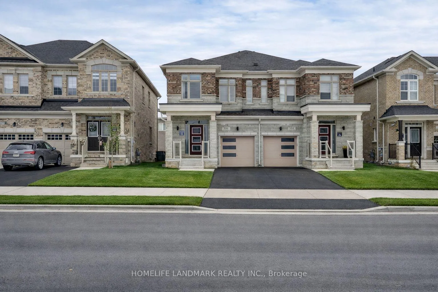 Photo 2 of 116 Skinner Road, Hamilton, Waterdown — HOMEH