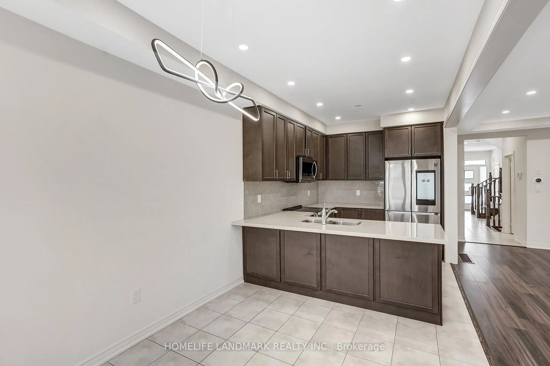 Photo 11 of 116 Skinner Road, Hamilton, Waterdown — HOMEH