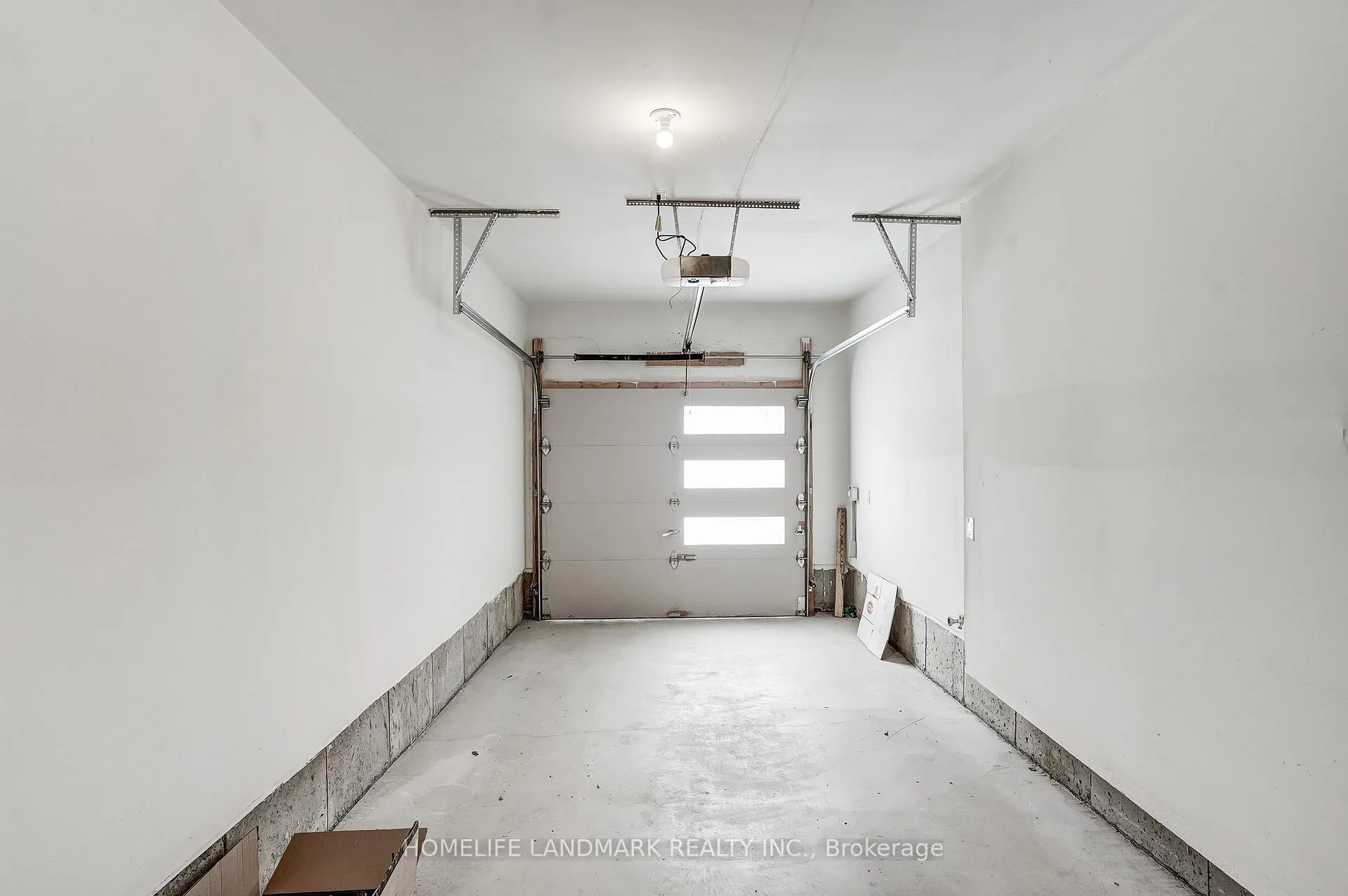 Photo 30 of 116 Skinner Road, Hamilton, Waterdown — HOMEH