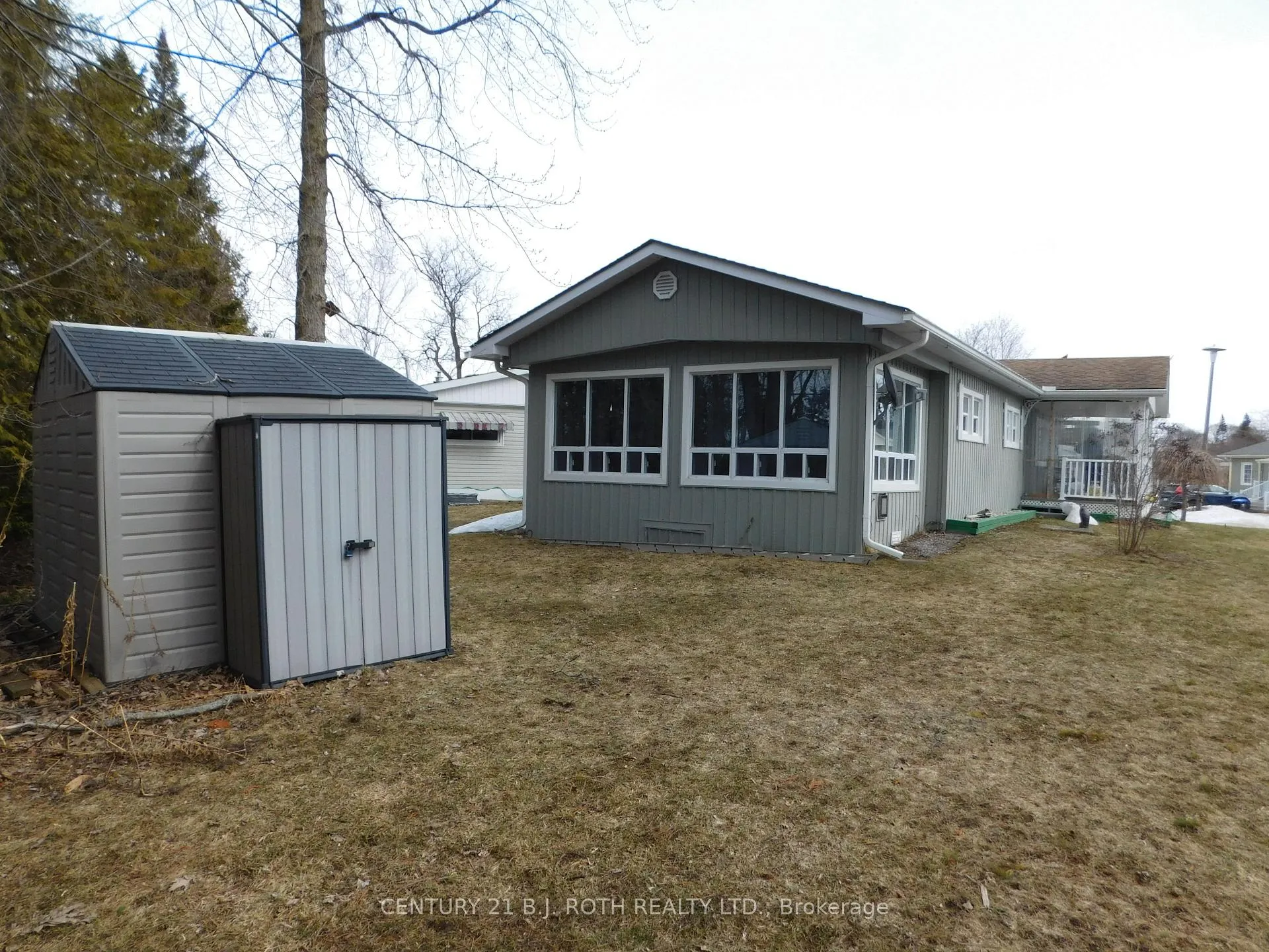 Photo 6 of 13 Recreation Drive, Innisfil, Rural Innisfil — HOMEH