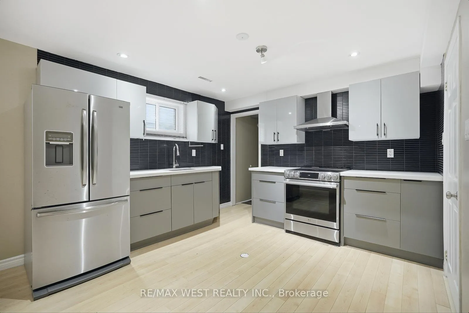 Photo 1 of Unit Basement, 6 Marshall Boulevard, Toronto, Rockcliffe-Smythe — HOMEH