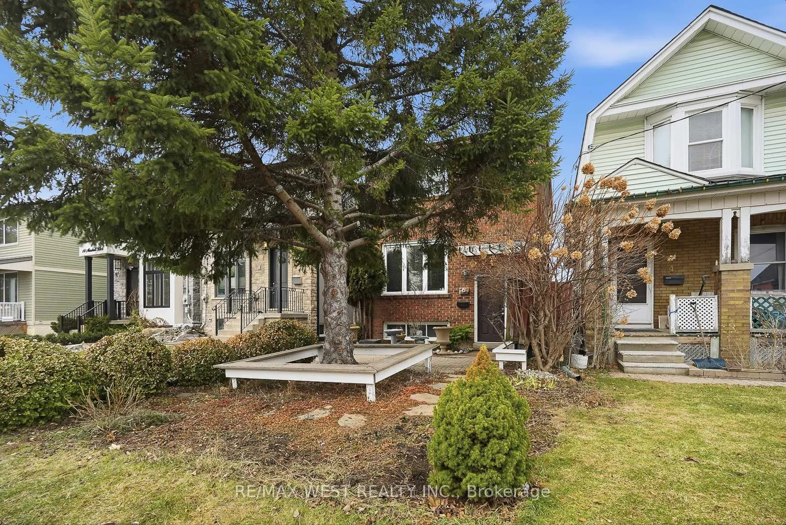 Photo 4 of Unit Basement, 6 Marshall Boulevard, Toronto, Rockcliffe-Smythe — HOMEH