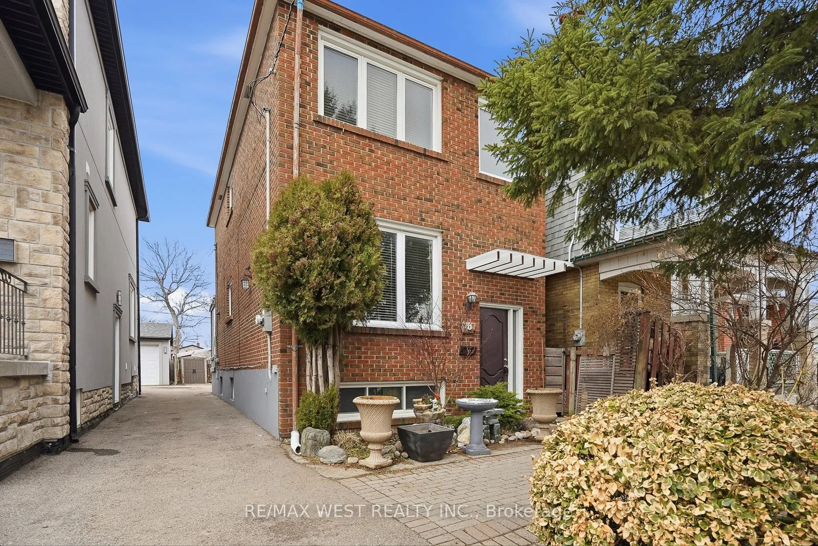 Photo 6 of Unit Basement, 6 Marshall Boulevard, Toronto, Rockcliffe-Smythe — HOMEH