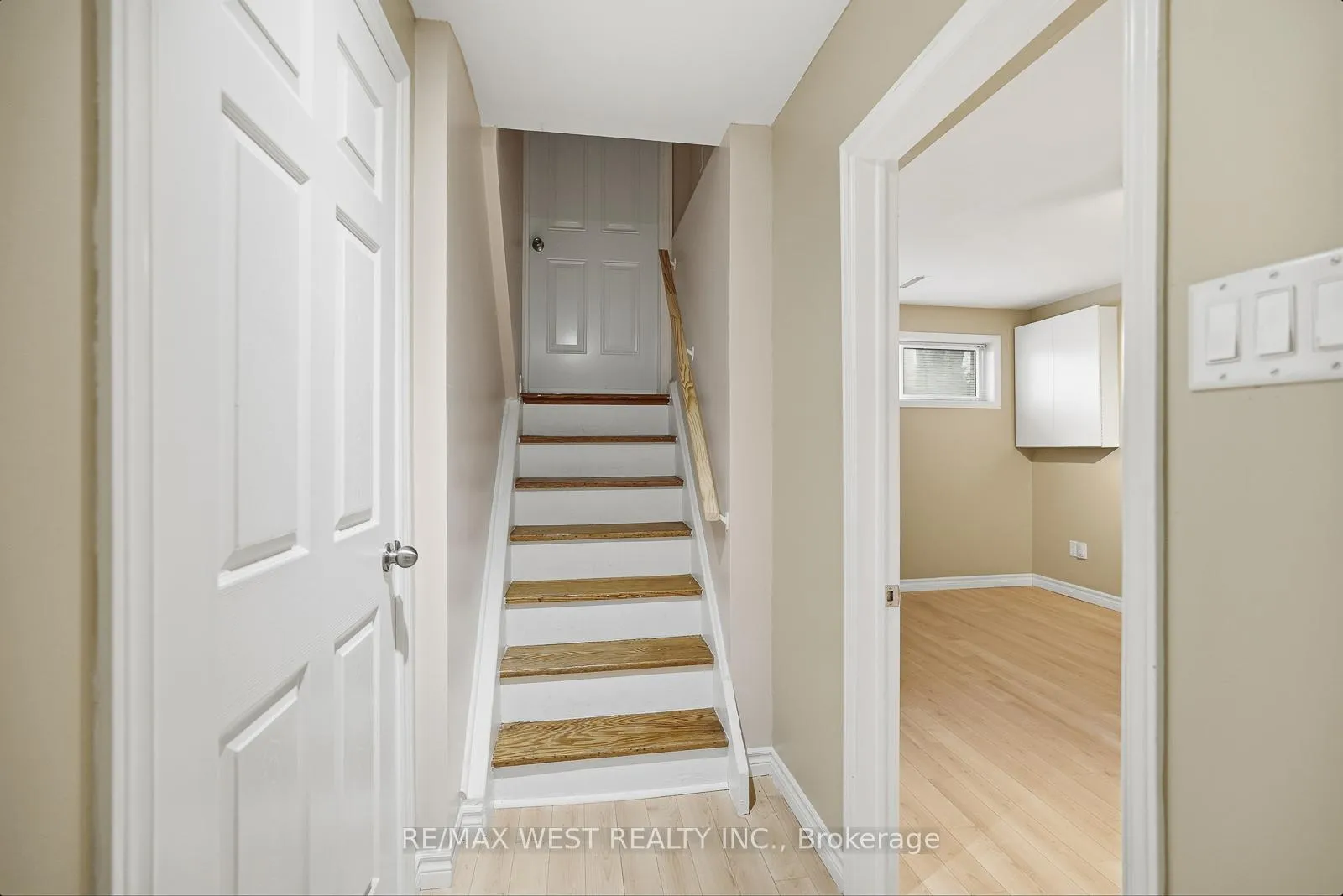Photo 7 of Unit Basement, 6 Marshall Boulevard, Toronto, Rockcliffe-Smythe — HOMEH