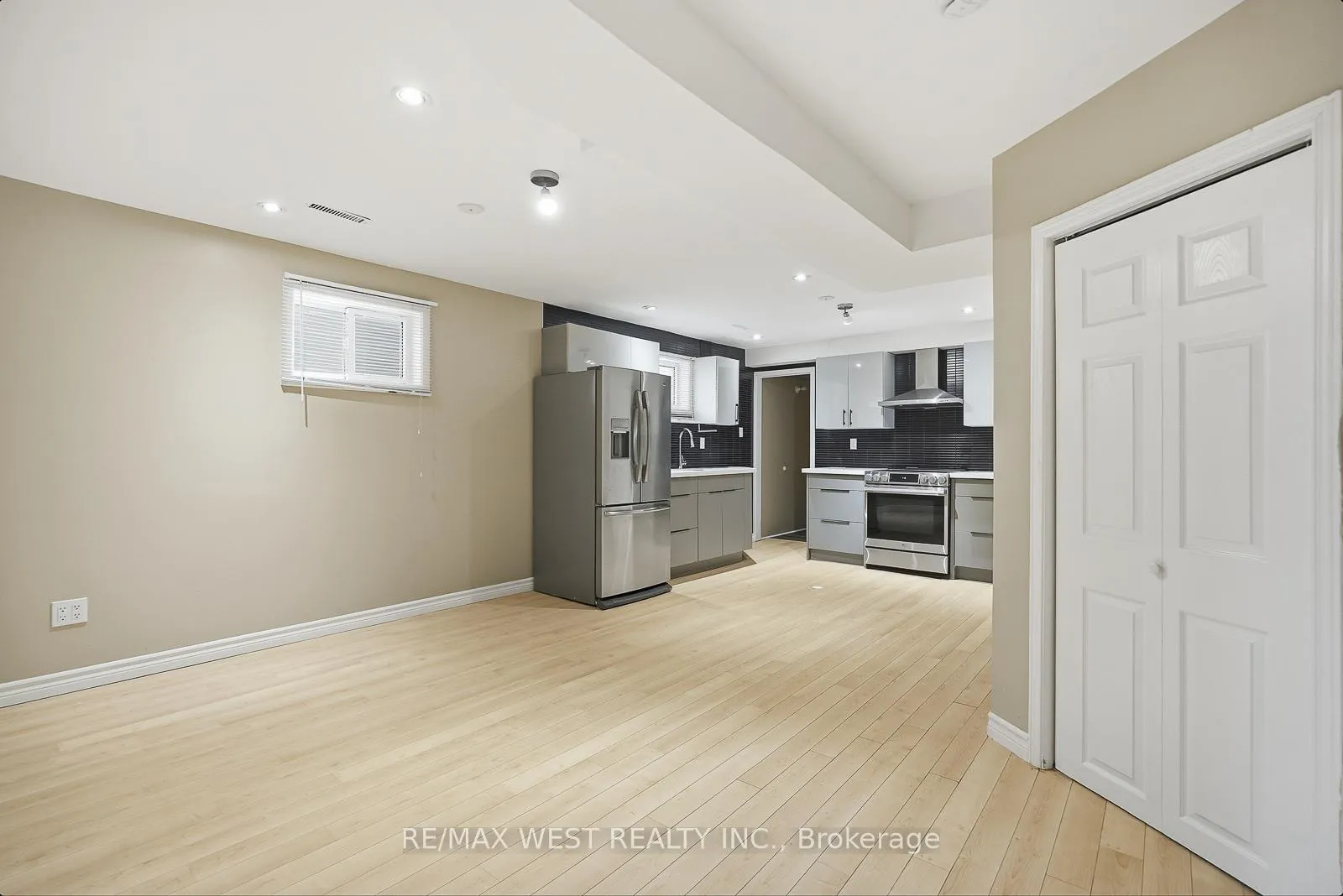 Photo 9 of Unit Basement, 6 Marshall Boulevard, Toronto, Rockcliffe-Smythe — HOMEH