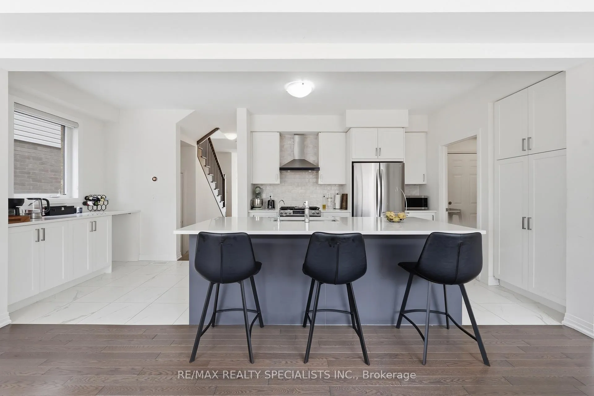 Photo 11 of 72 Yale Drive, Hamilton, Mount Hope — HOMEH