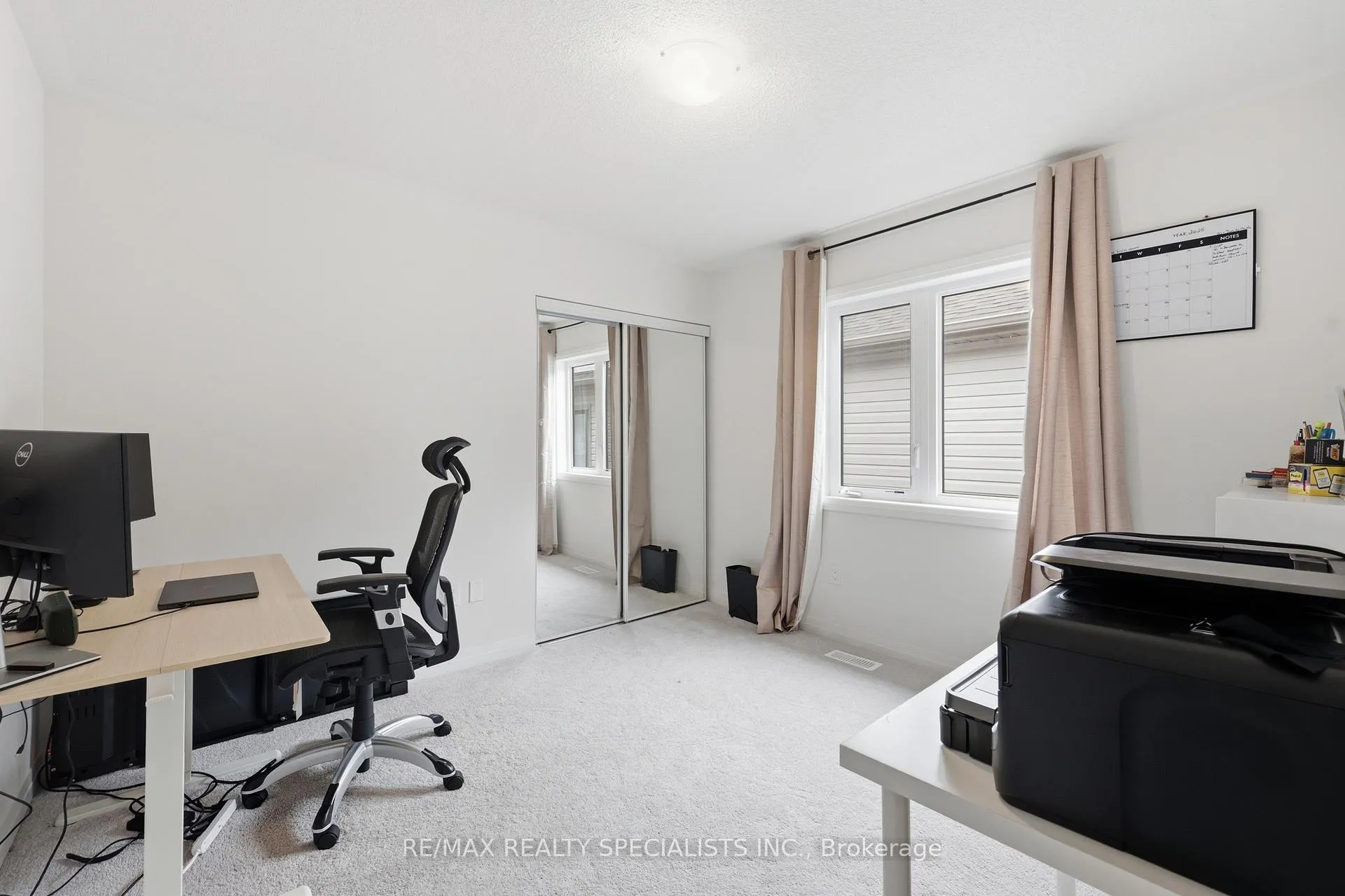 Photo 23 of 72 Yale Drive, Hamilton, Mount Hope — HOMEH
