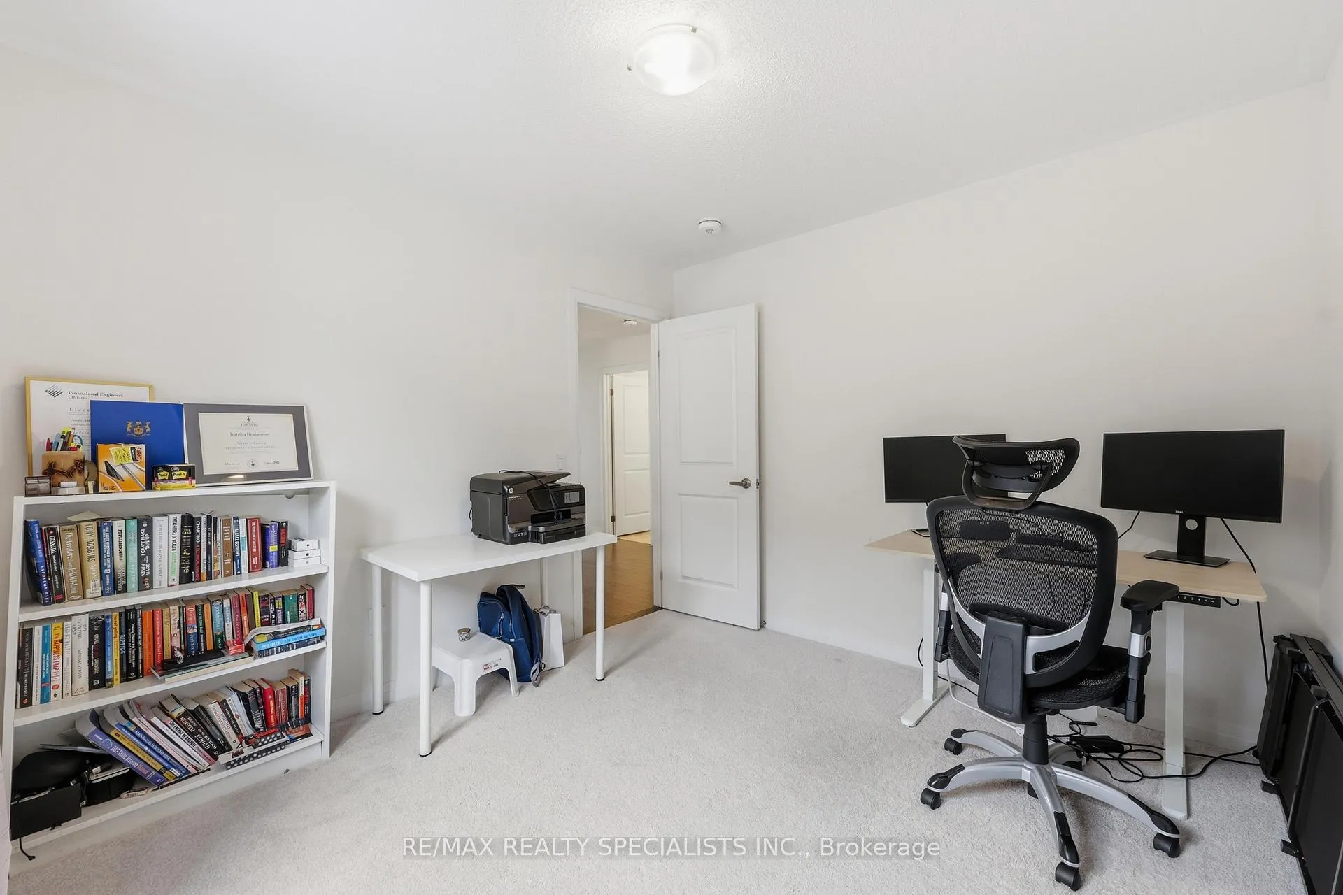 Photo 24 of 72 Yale Drive, Hamilton, Mount Hope — HOMEH