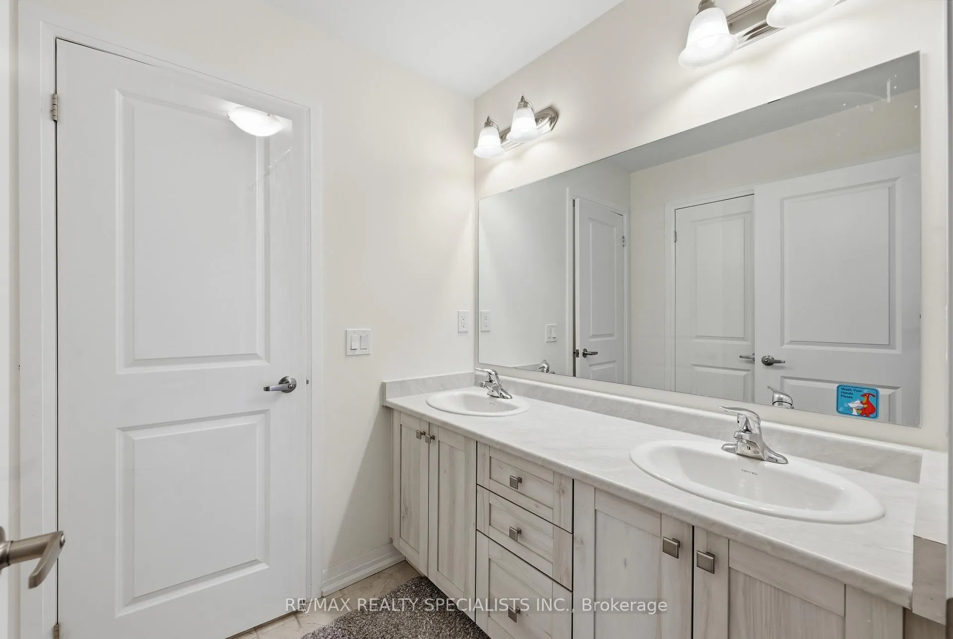 Photo 29 of 72 Yale Drive, Hamilton, Mount Hope — HOMEH