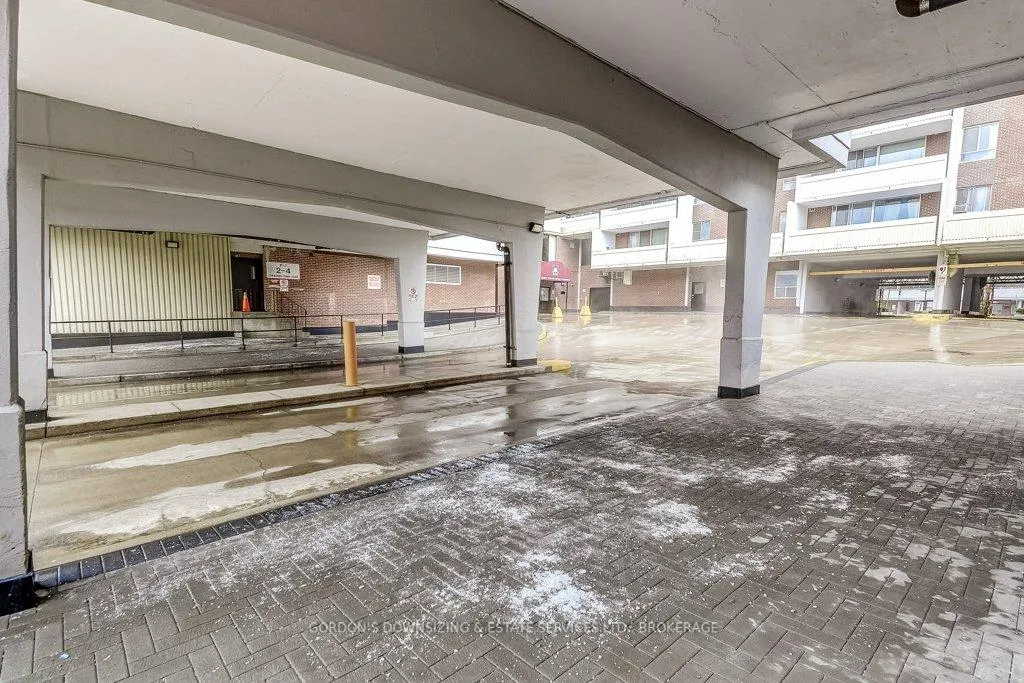 Photo 3 of Unit 301, 6 Crescent Town Road, Toronto, Crescent Town — HOMEH