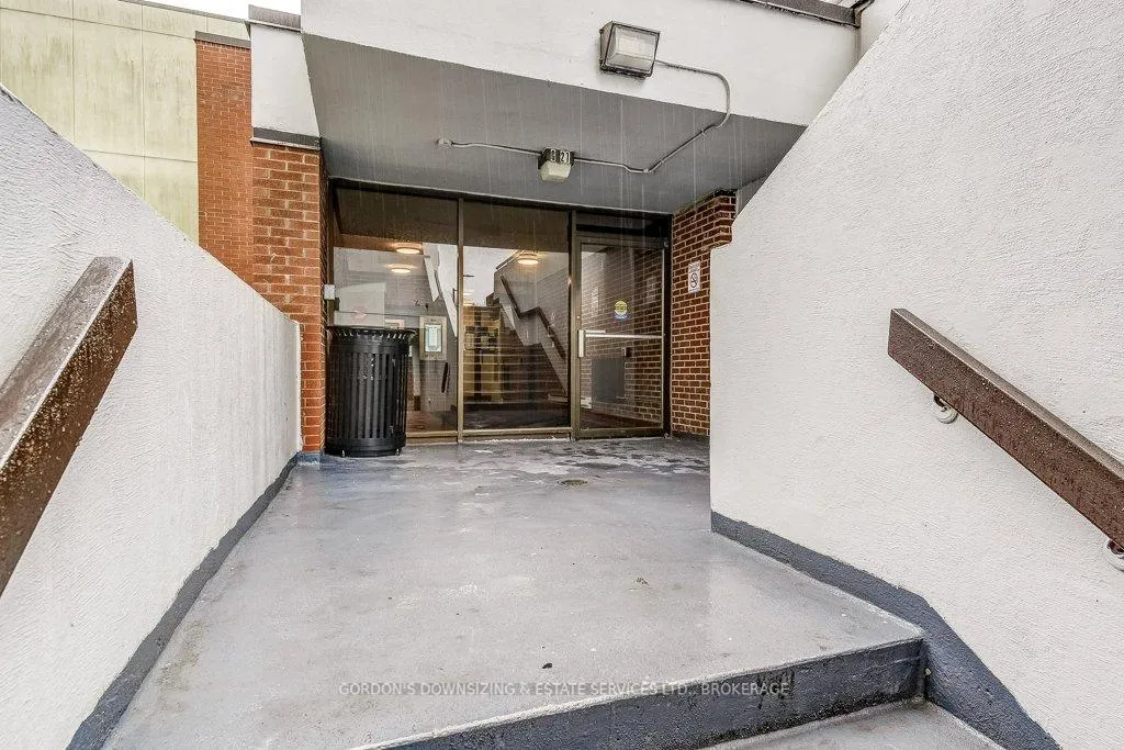 Photo 5 of Unit 301, 6 Crescent Town Road, Toronto, Crescent Town — HOMEH
