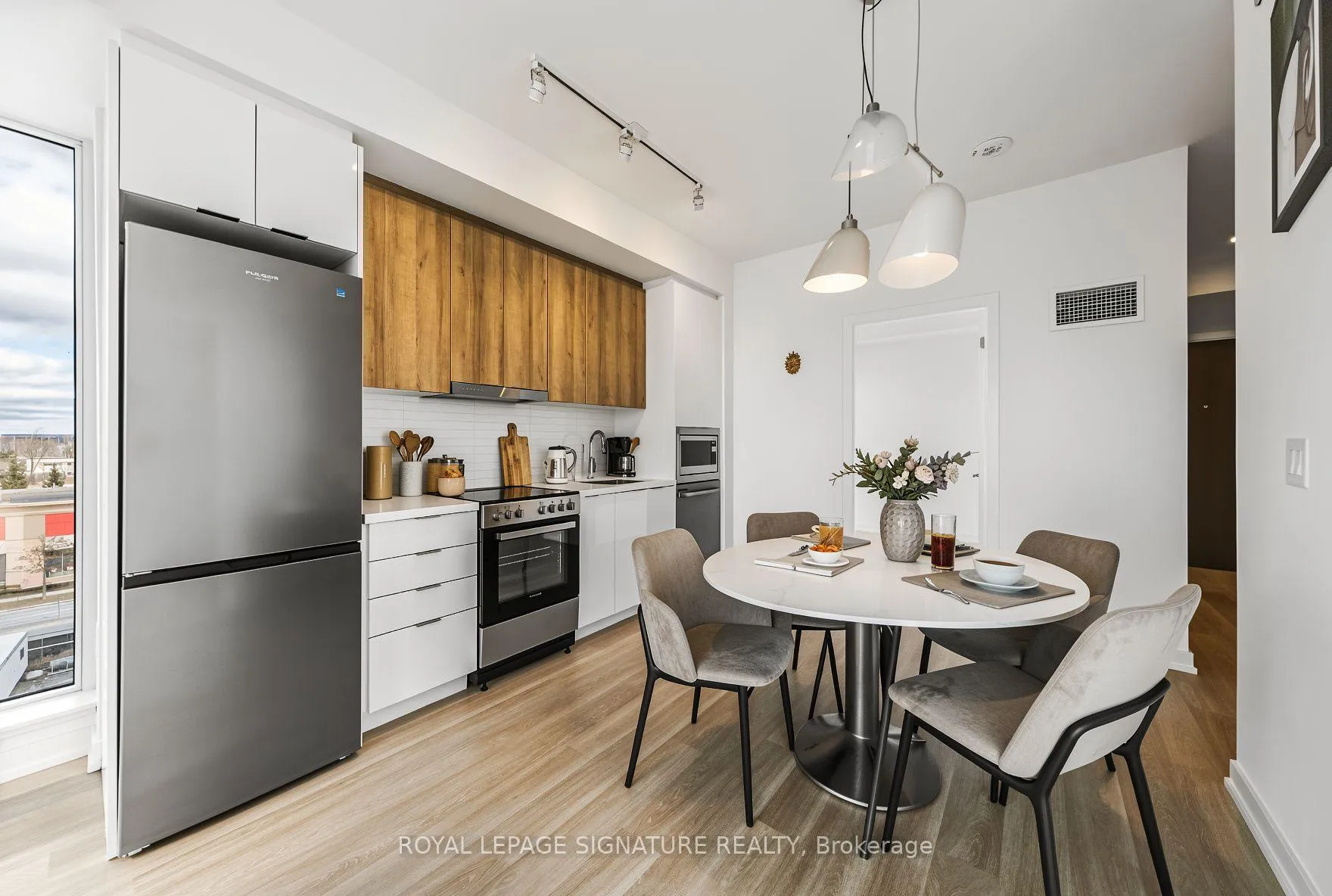 Photo 5 of Unit A-637, 9763 Markham Road, Markham, Greensborough — HOMEH