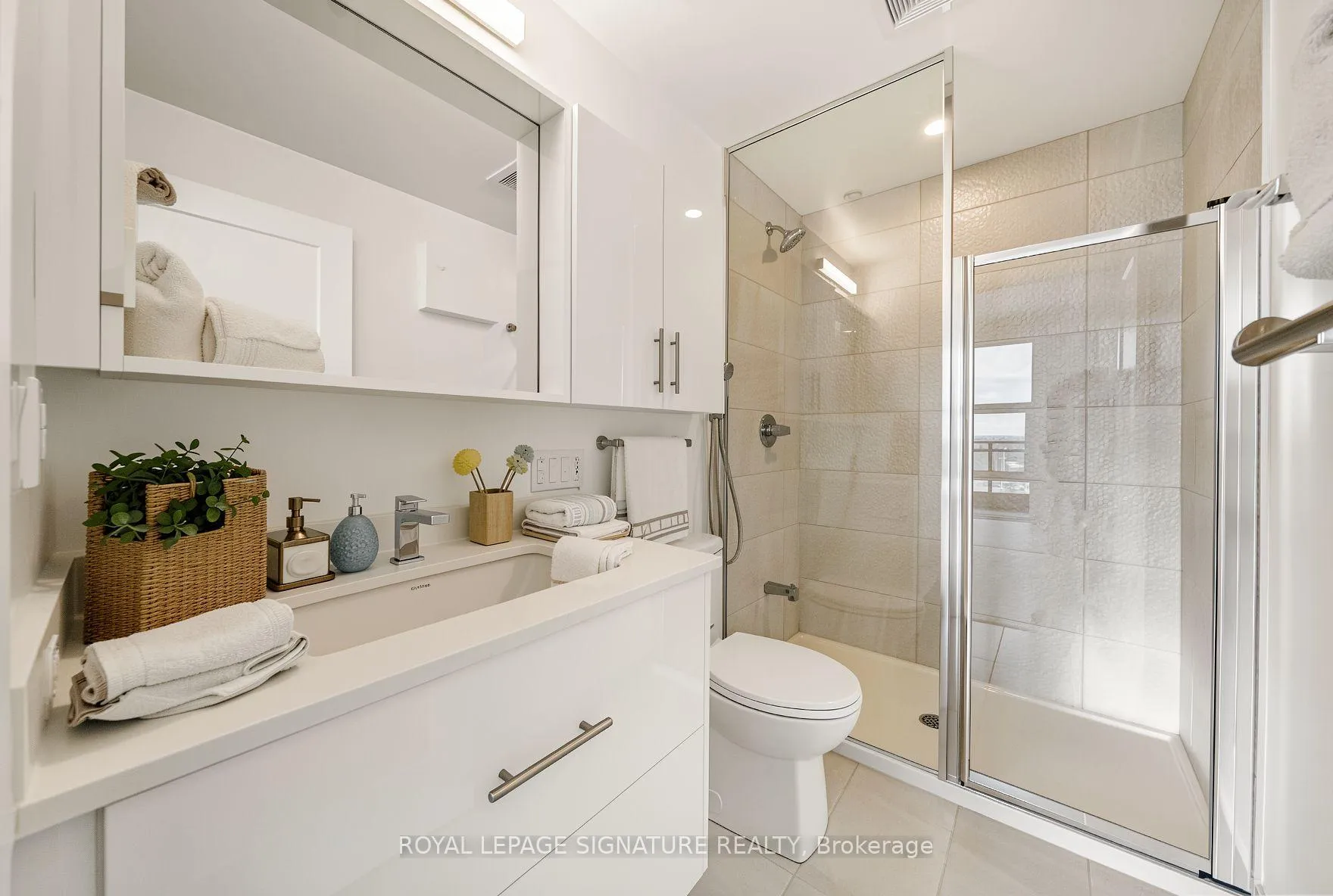 Photo 12 of Unit A-637, 9763 Markham Road, Markham, Greensborough — HOMEH