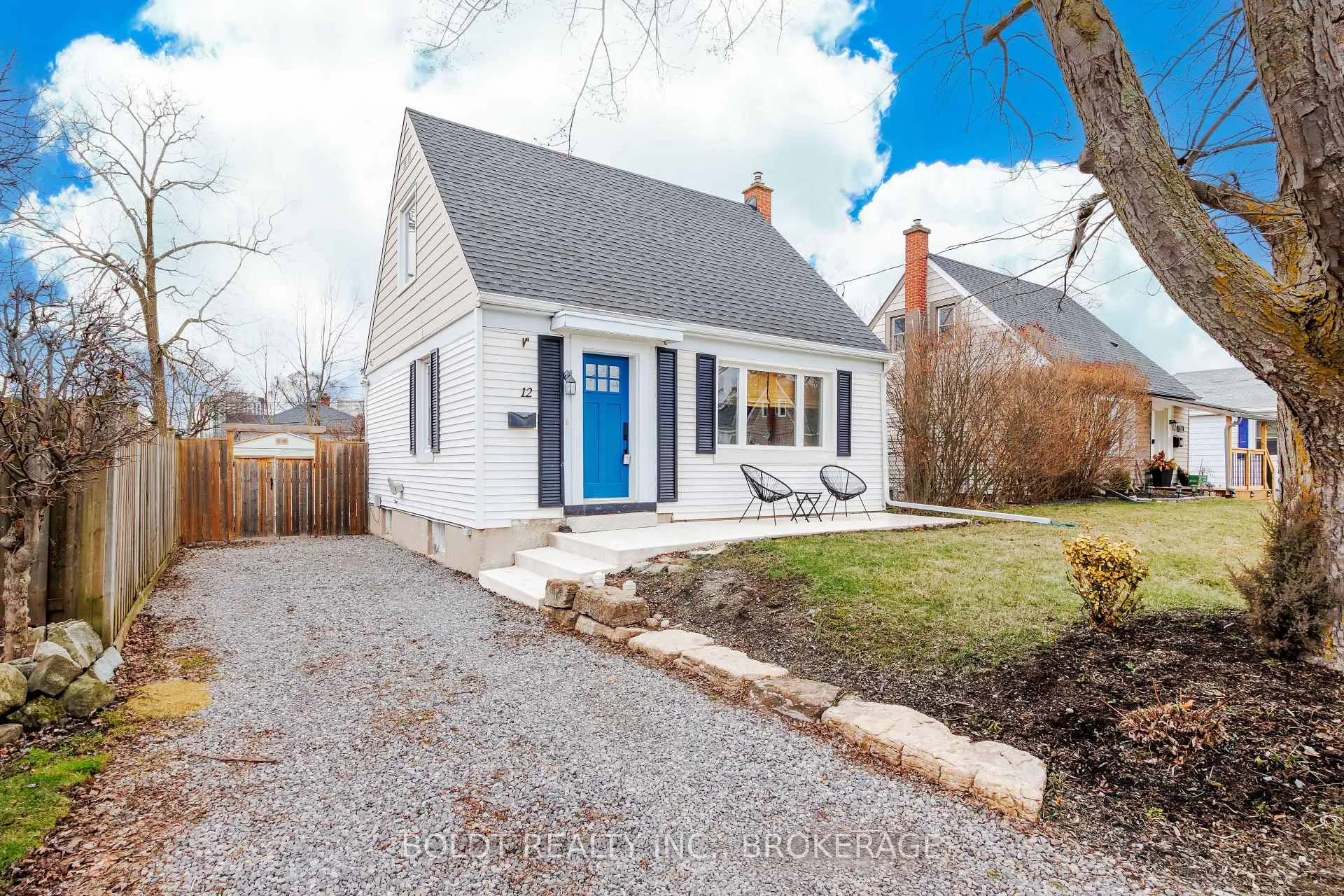 Photo 1 of 12 Princess Street, St. Catharines, E. Chester — HOMEH