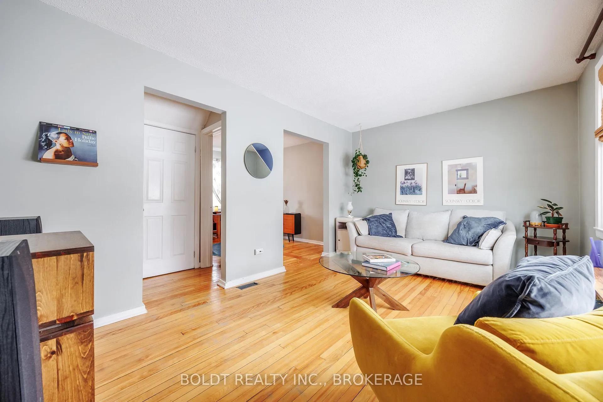 Photo 9 of 12 Princess Street, St. Catharines, E. Chester — HOMEH