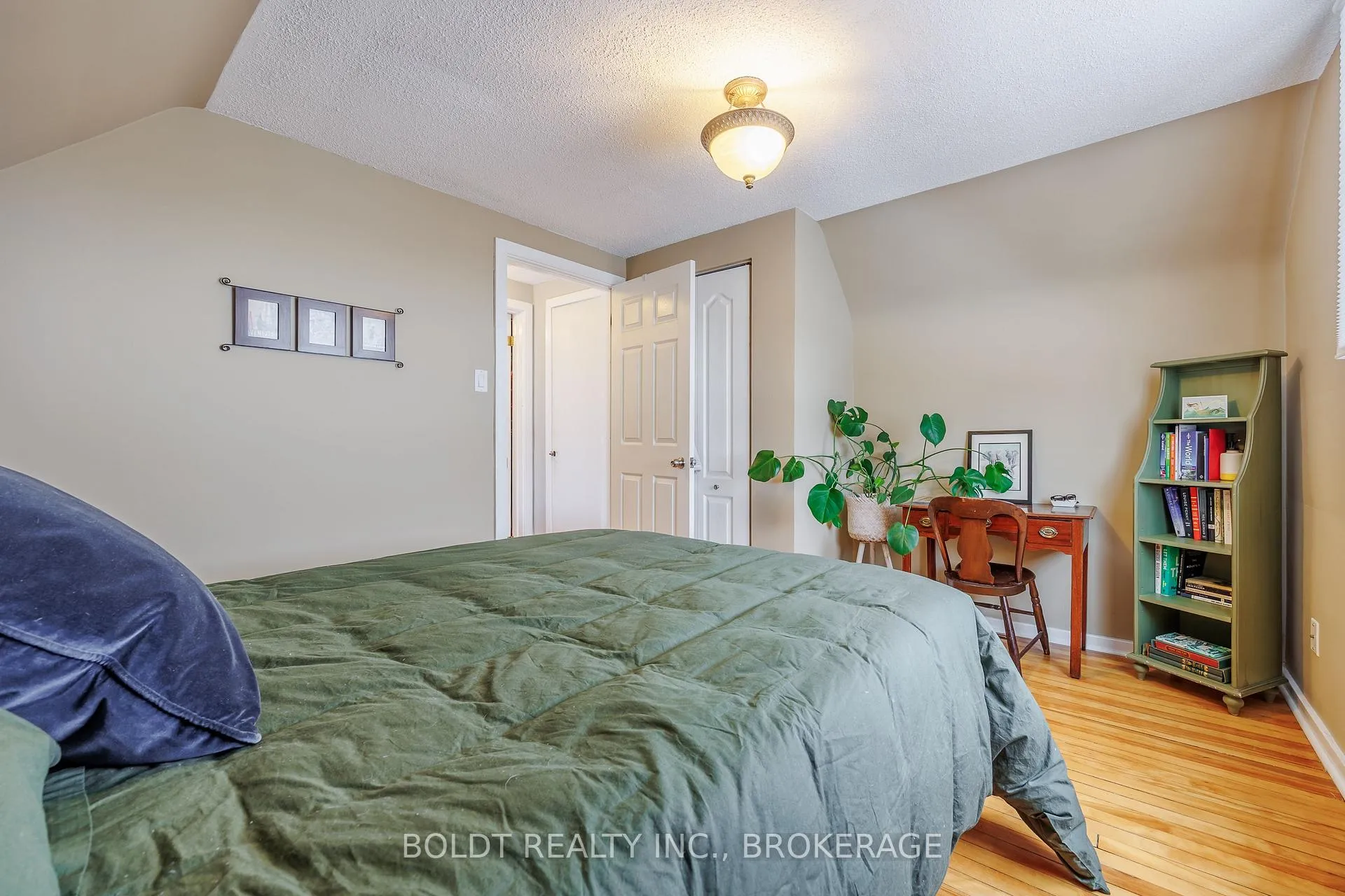 Photo 18 of 12 Princess Street, St. Catharines, E. Chester — HOMEH