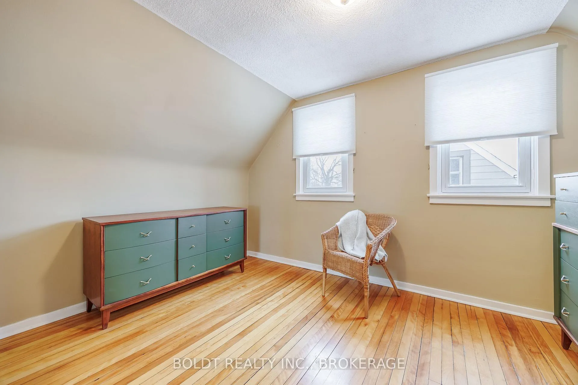 Photo 19 of 12 Princess Street, St. Catharines, E. Chester — HOMEH