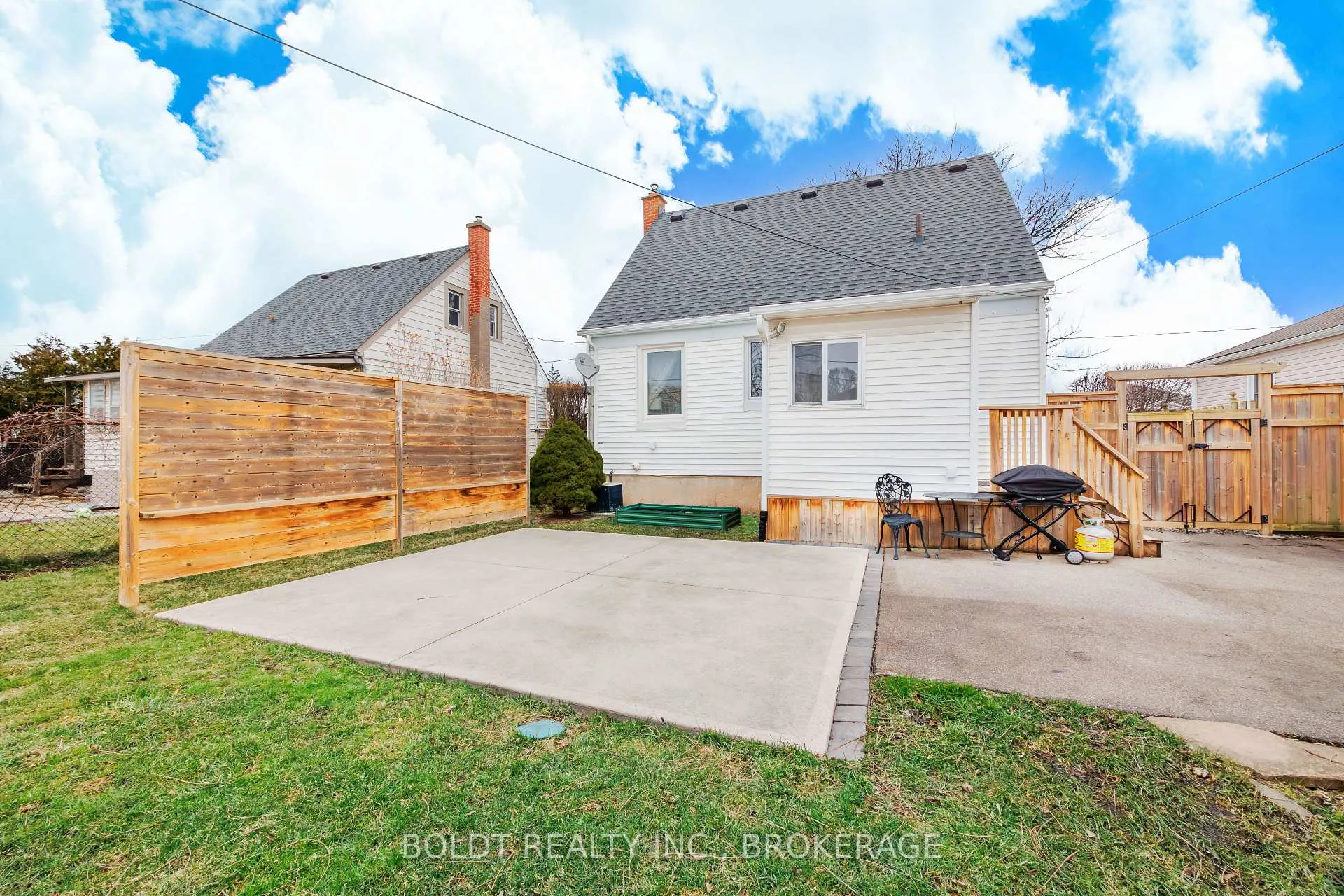 Photo 30 of 12 Princess Street, St. Catharines, E. Chester — HOMEH