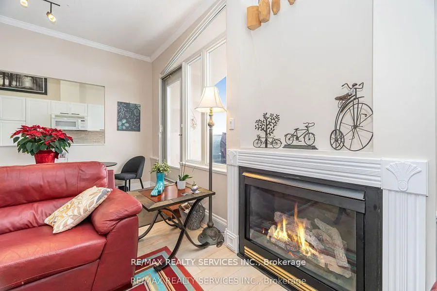 Photo 11 of Unit PH03, 7 Dayspring Circle, Brampton, Goreway Drive Corridor — HOMEH