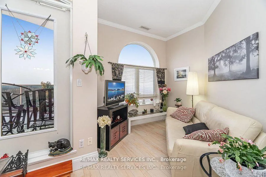 Photo 14 of Unit PH03, 7 Dayspring Circle, Brampton, Goreway Drive Corridor — HOMEH
