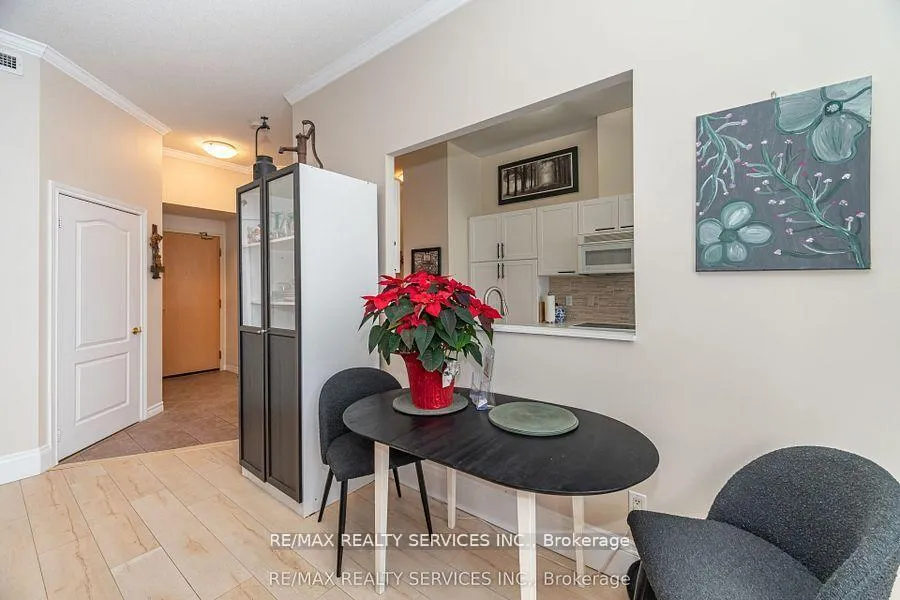 Photo 16 of Unit PH03, 7 Dayspring Circle, Brampton, Goreway Drive Corridor — HOMEH