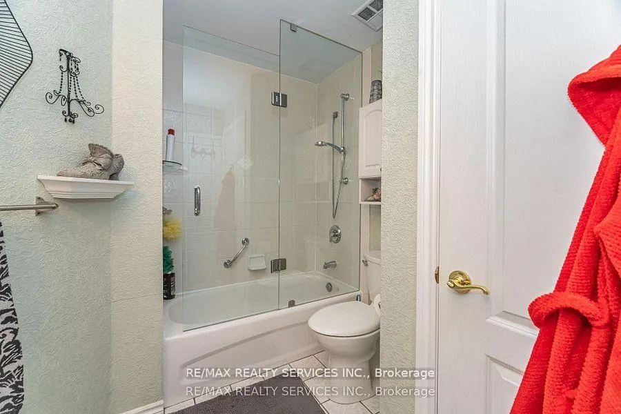 Photo 26 of Unit PH03, 7 Dayspring Circle, Brampton, Goreway Drive Corridor — HOMEH