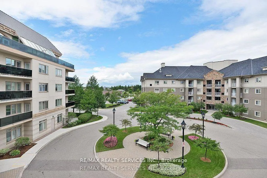 Photo 38 of Unit PH03, 7 Dayspring Circle, Brampton, Goreway Drive Corridor — HOMEH