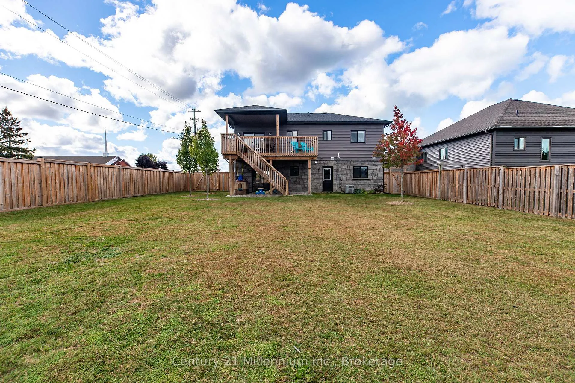 Photo 5 of 58 Lakefield Drive, Kincardine — HOMEH