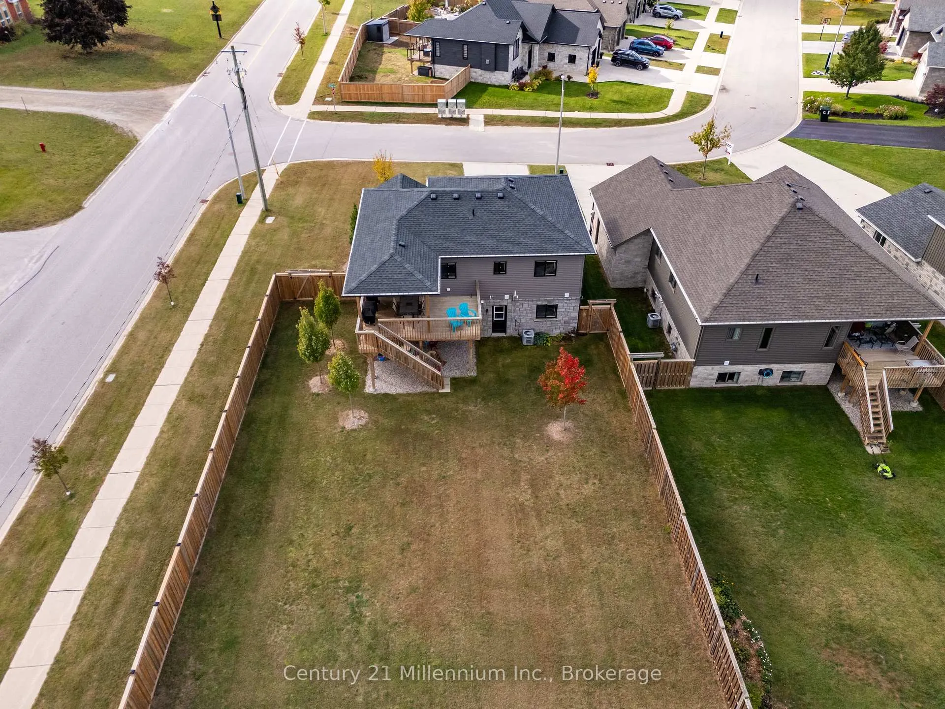Photo 7 of 58 Lakefield Drive, Kincardine — HOMEH