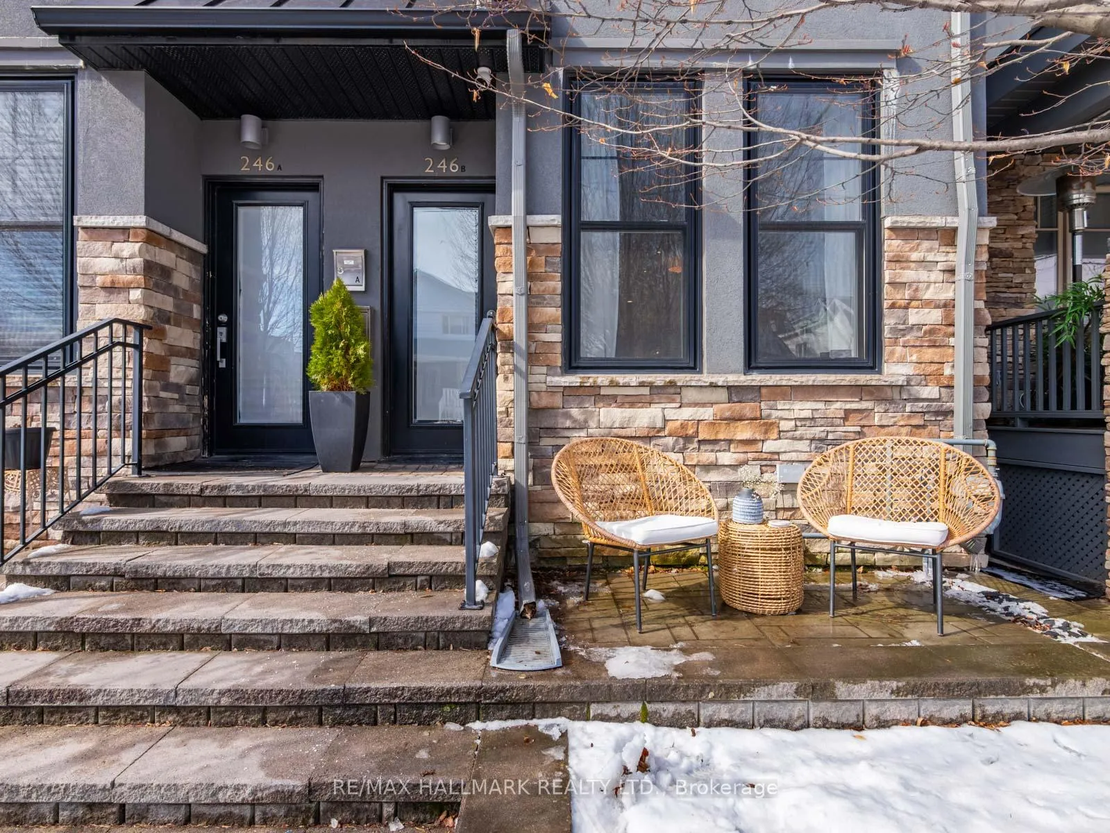 Photo 2 of 246B Scarborough Road, Toronto, East End-Danforth — HOMEH